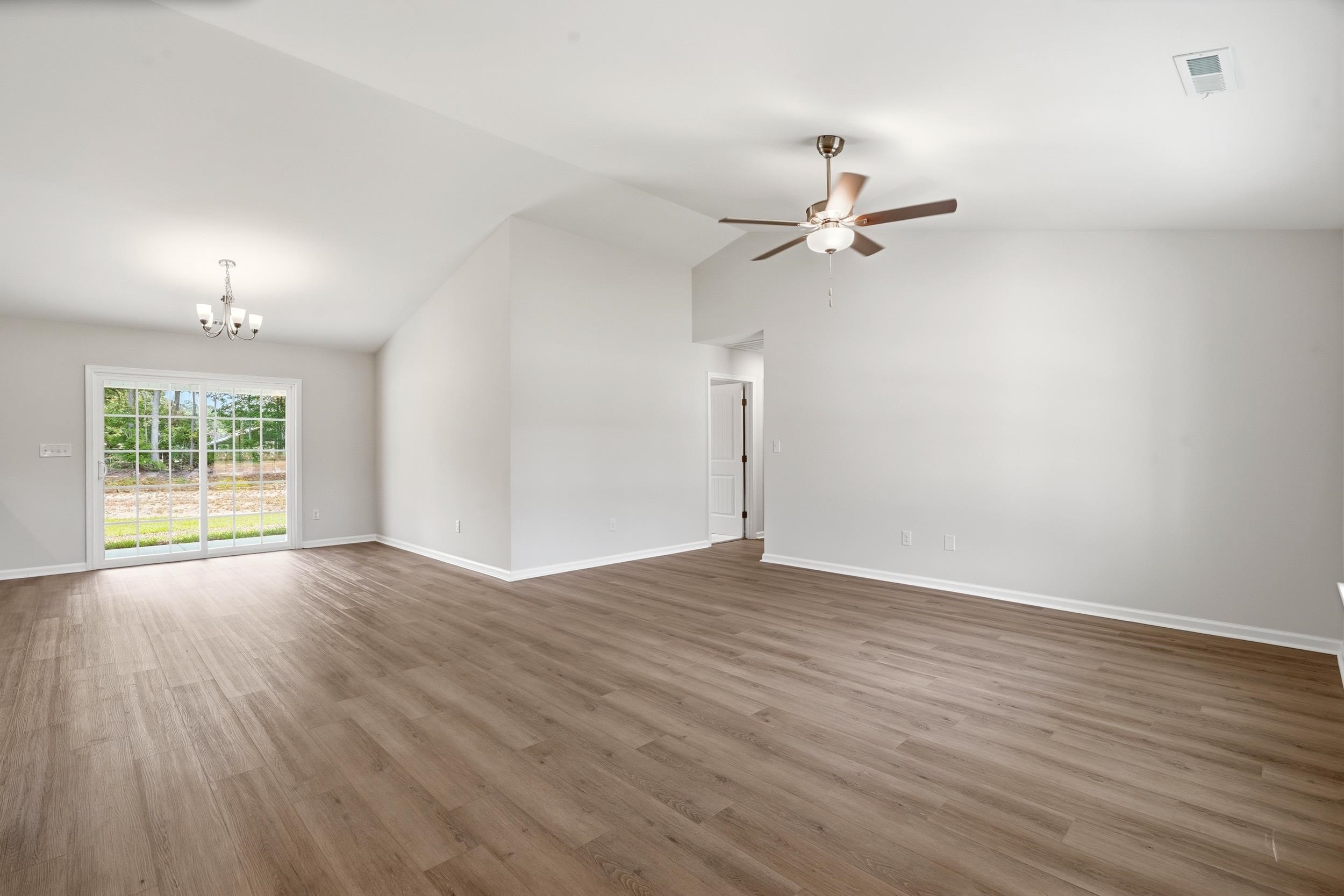 2nd image of 44 Bennington Ct, Georgetown, SC 29440 | MLS# 2605867