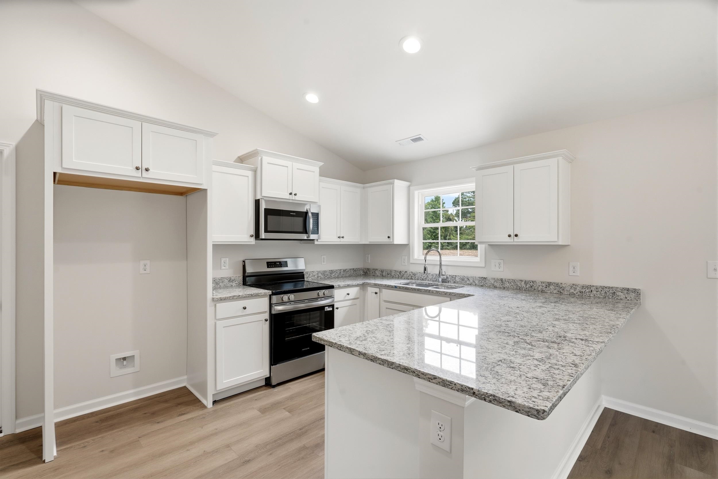 4th image of 44 Bennington Ct, Georgetown, SC 29440 | MLS# 2605867
