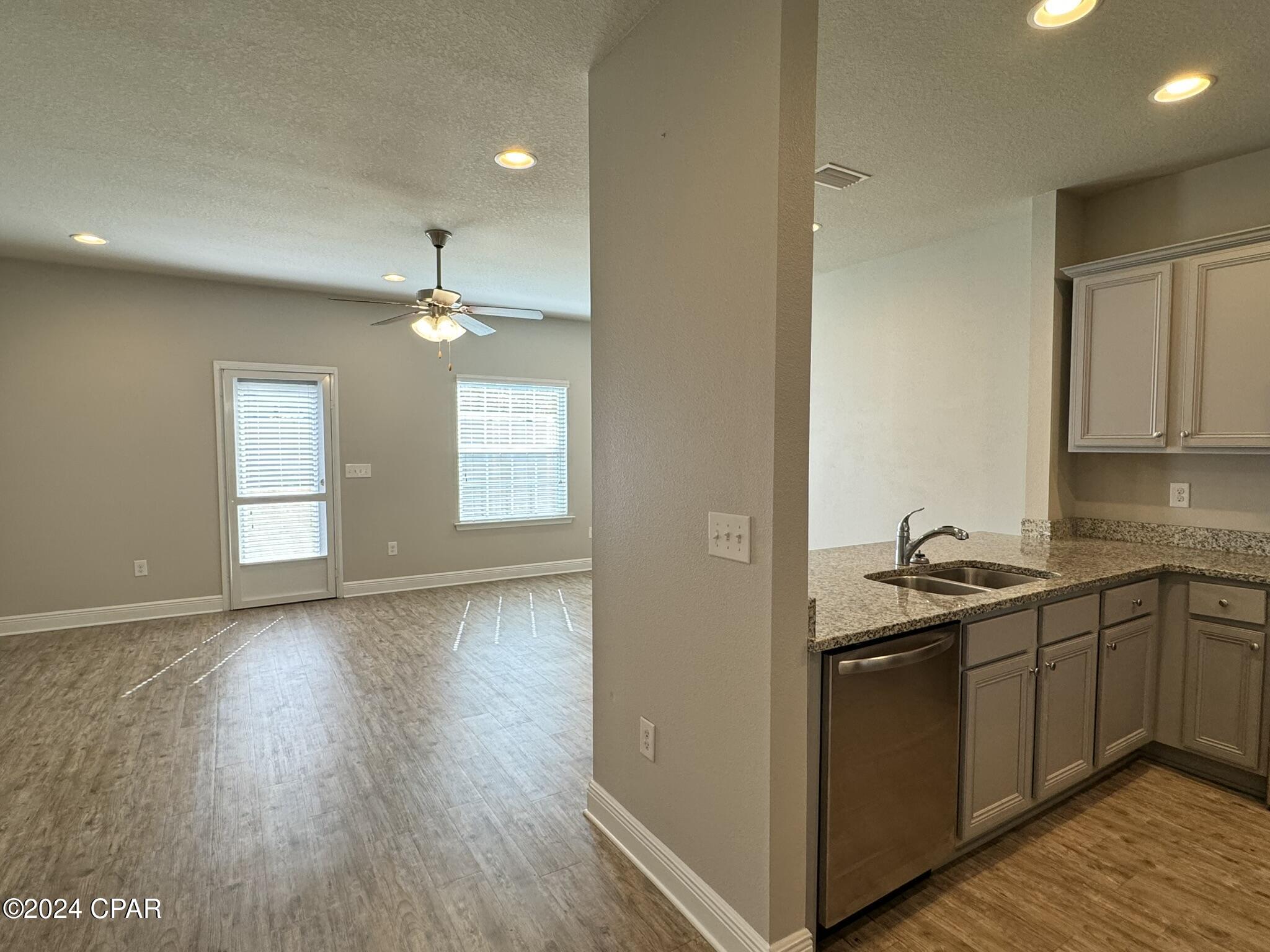 Image 0 For 312 Sand Oak Boulevard