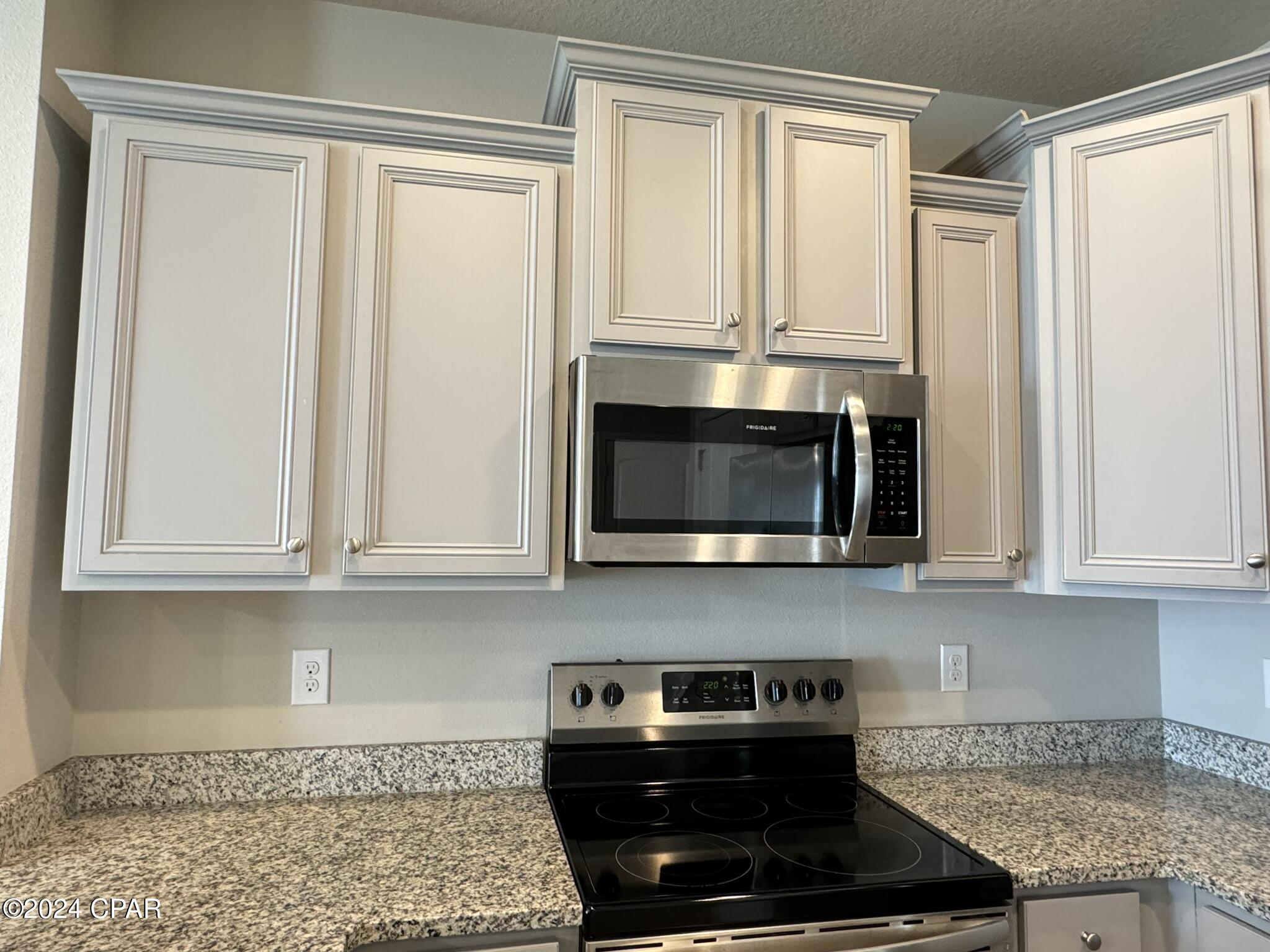Image 0 For 312 Sand Oak Boulevard