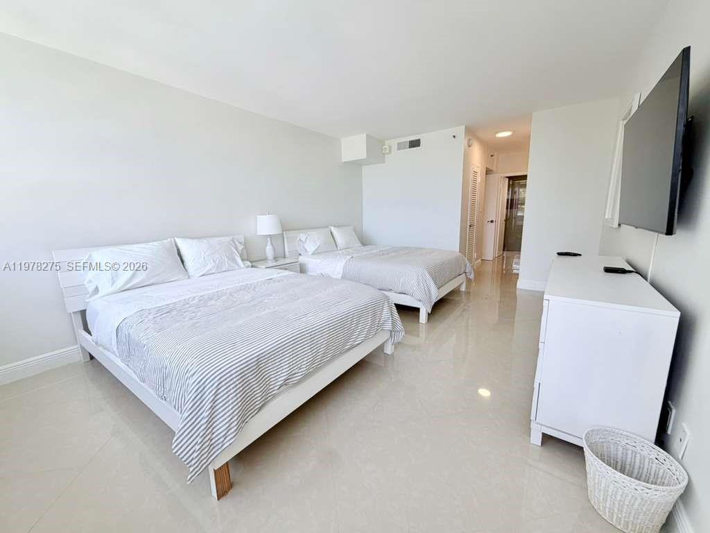 The Decoplage Condo