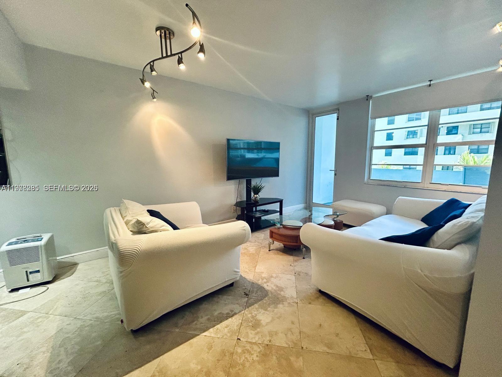 The Decoplage Condo