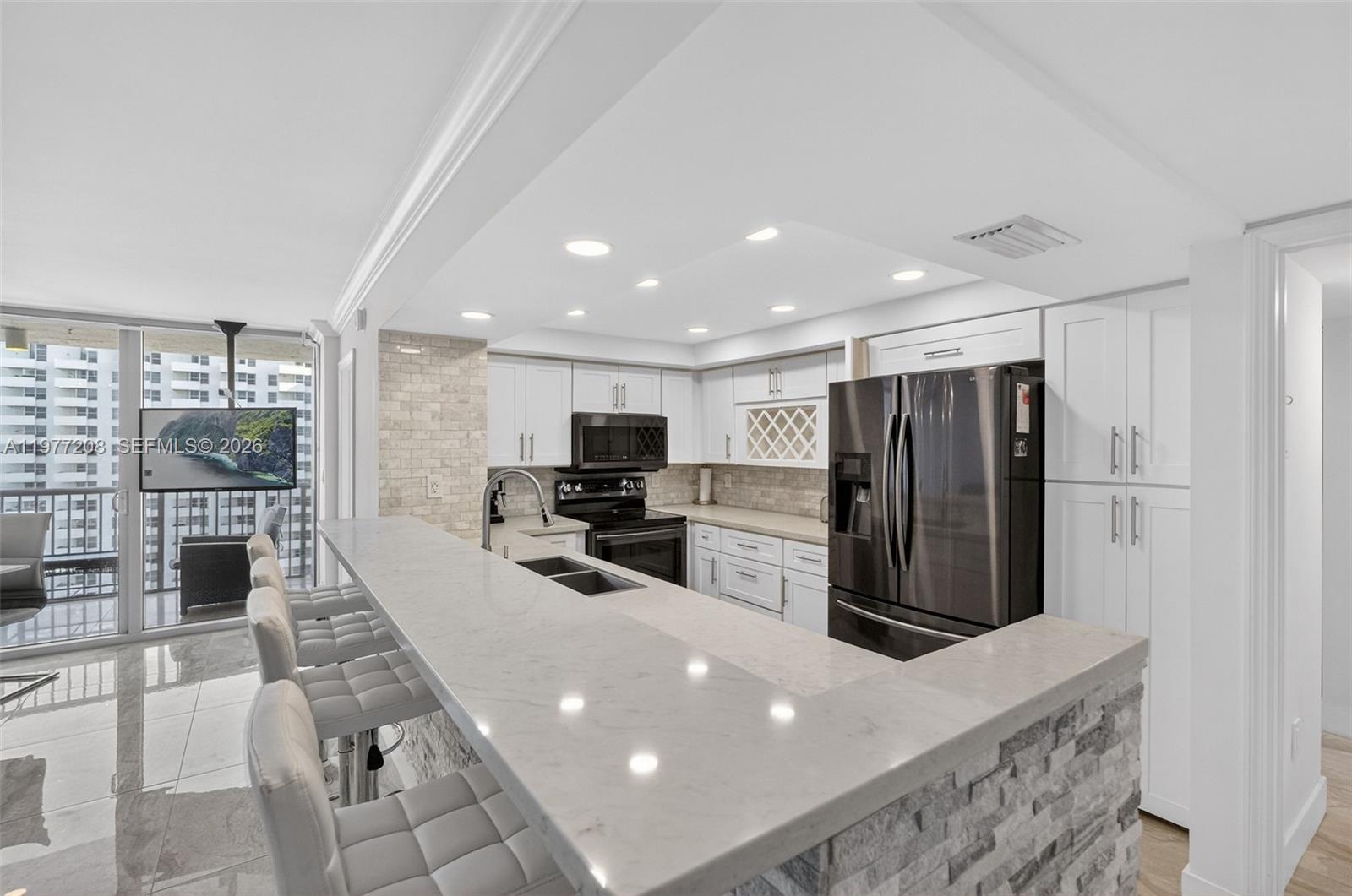 Homes for sale in Miami Beach, FL | 2655 Collins Ave #1407, Miami Beach, FL 33140 | MLS# A11977208