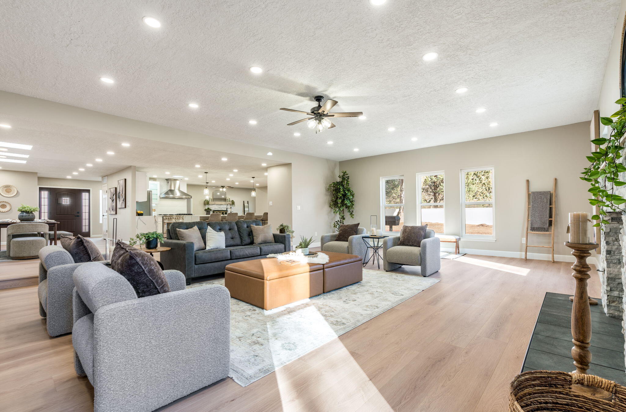 5th image of 1105 Salamanca St Nw, Los Ranchos, NM 87107 | MLS# 1099416