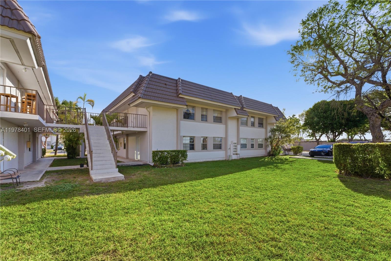 Greentree Condo