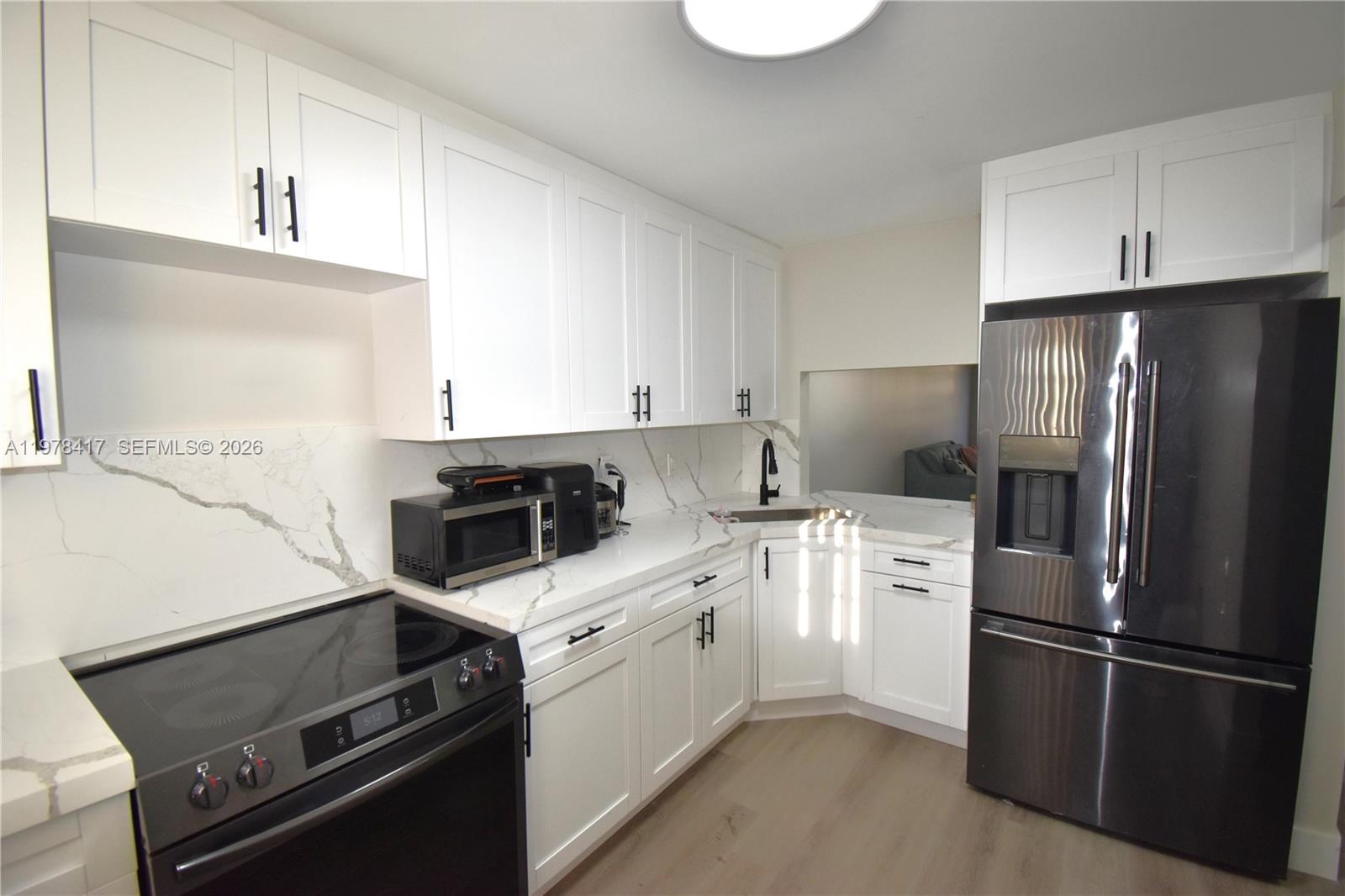 Omega Condo No 8