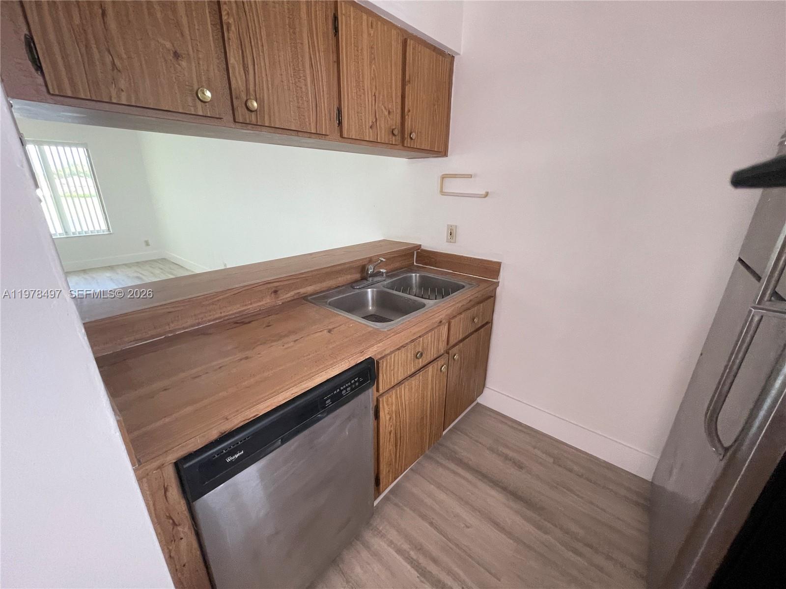 Property photo # 8