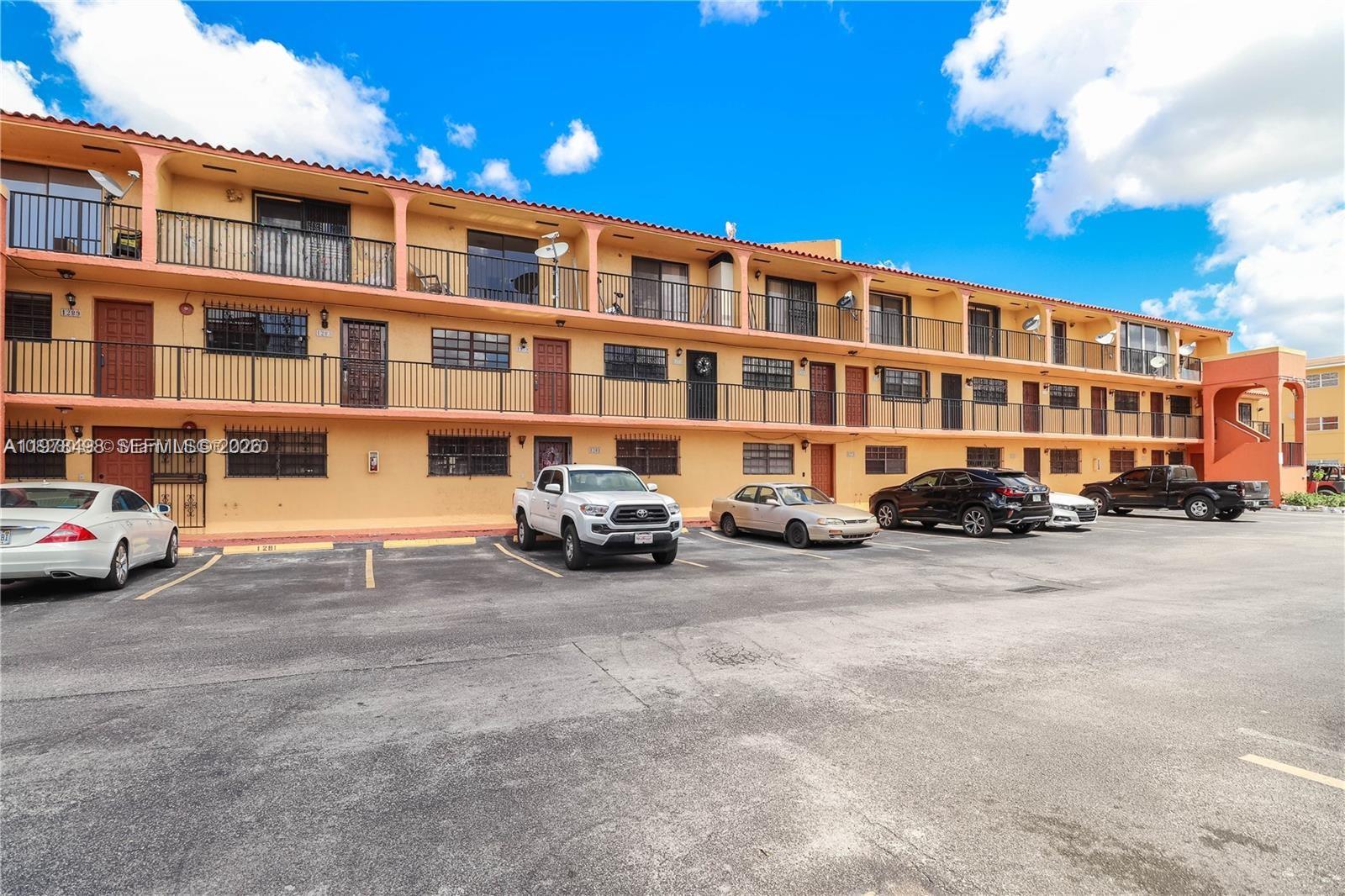 Carmel Townhomes Condo
