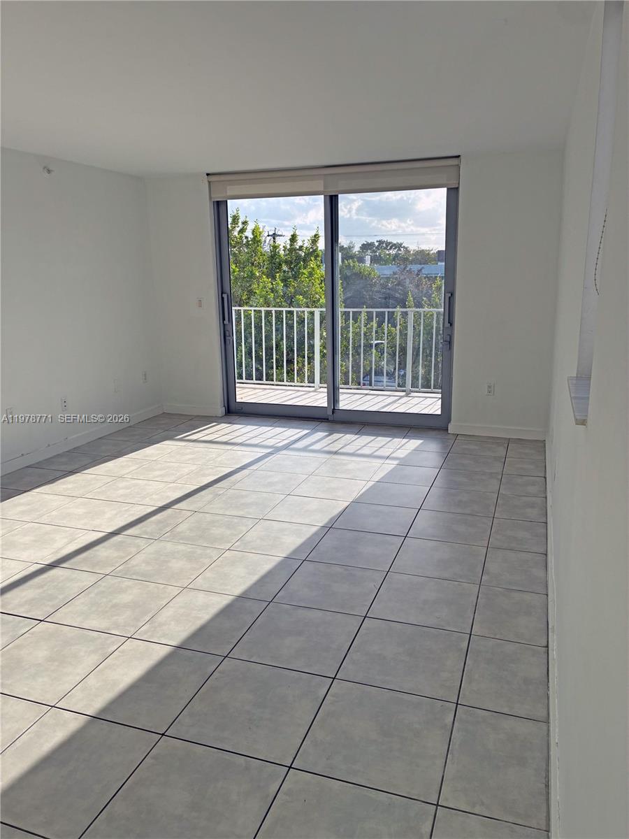 Nirvana Condo No Five Con