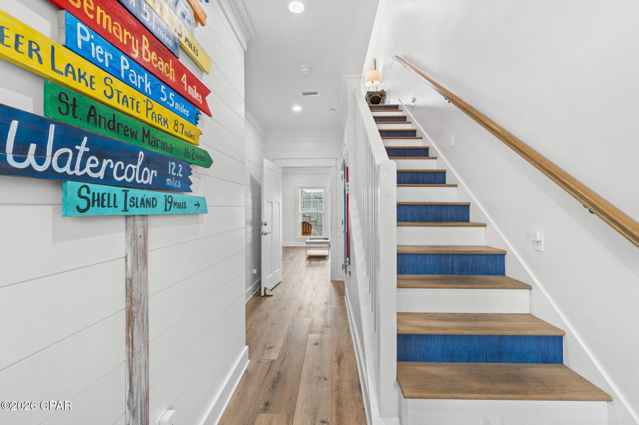 Listing photo id 10 for 116 Riviera Drive