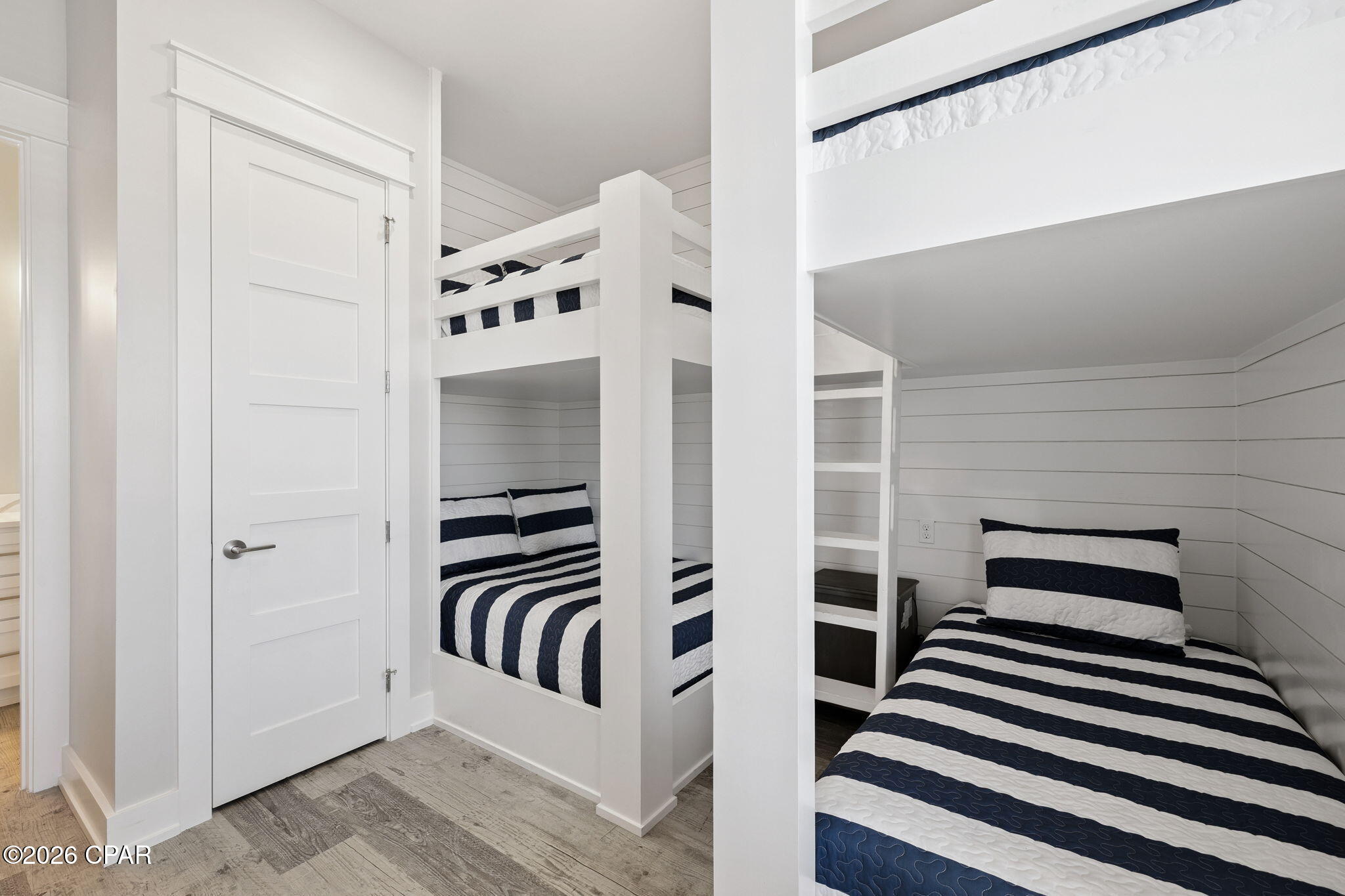 Image 44 For 16525 Front Beach Road