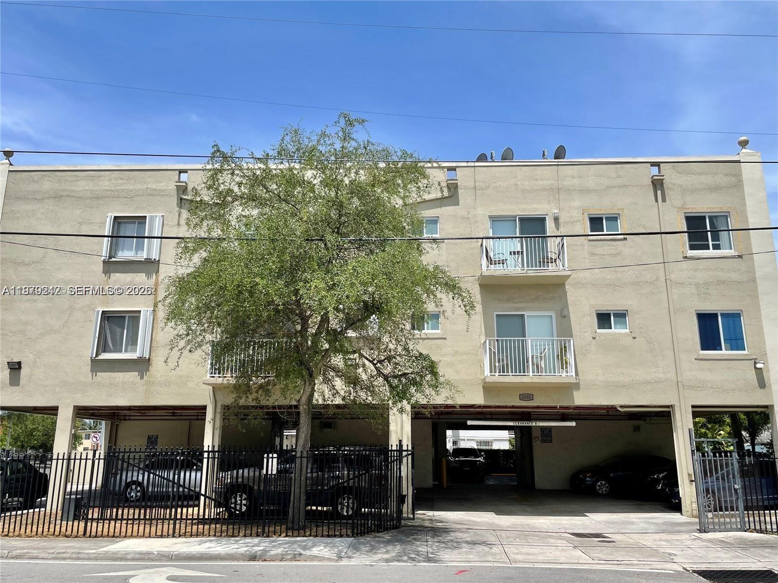 32 Flagler Condo