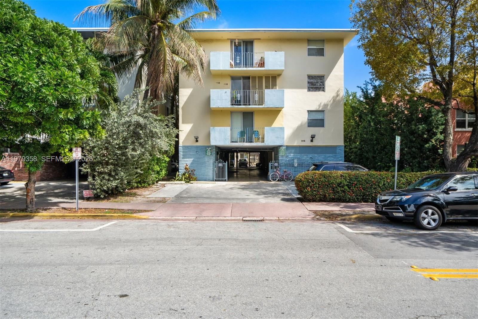 915 Bldg Inc Condo