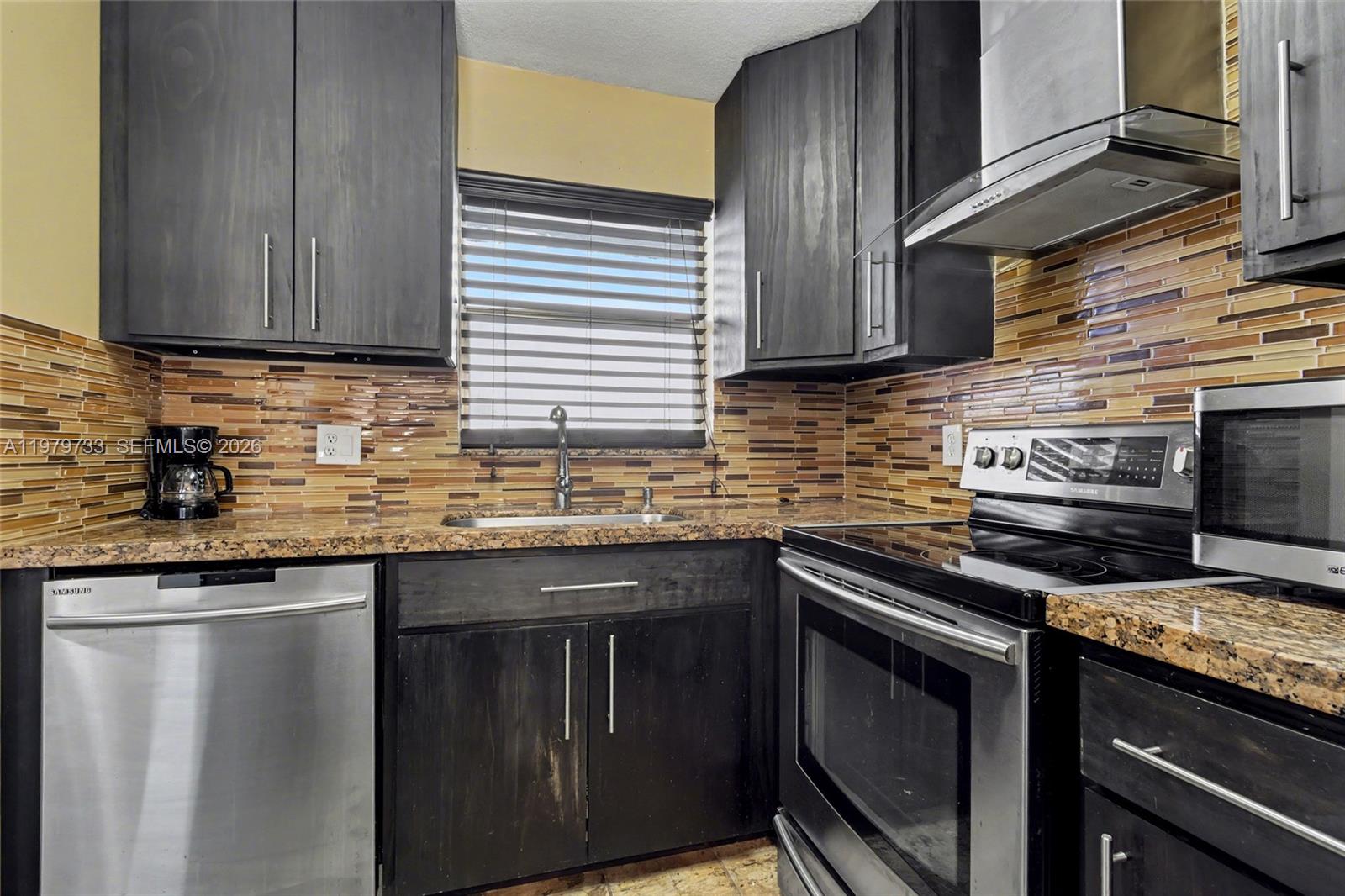 Property photo # 0