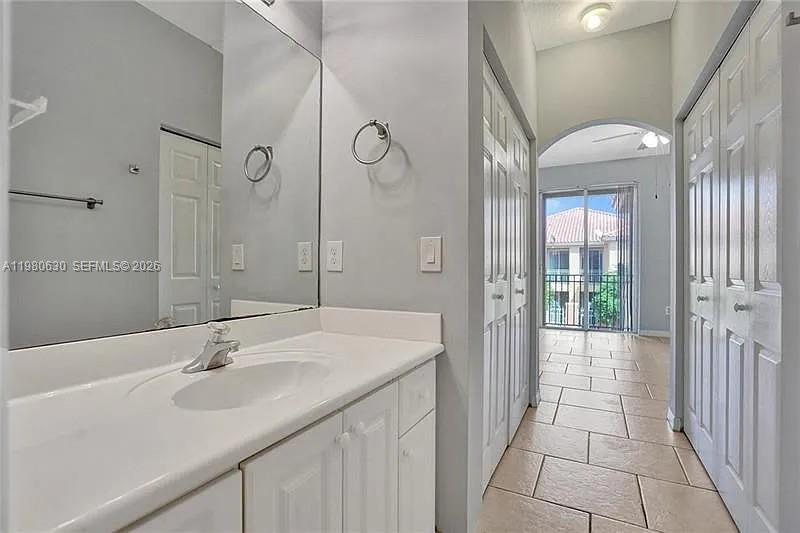 Impressive exterior facade at 2325 Mariner Ct - Townhouse in Dania Beach