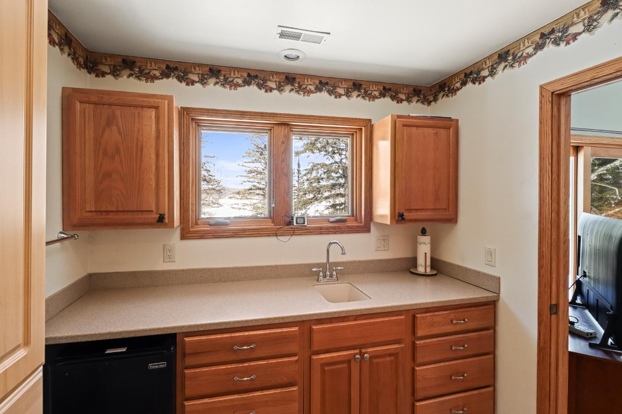 North Twin Lake Property 2390 Hwy 17 Photo 17