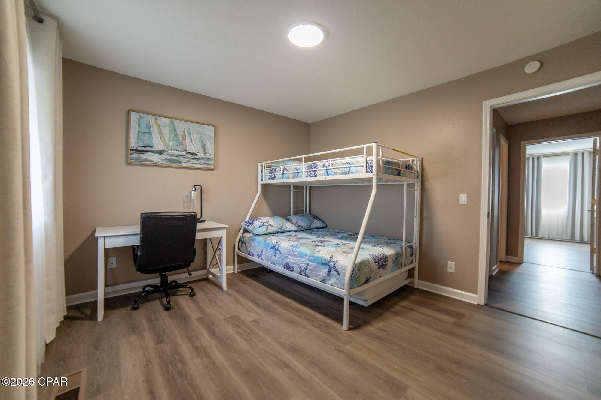 Image 11 For 6300 Pinetree Avenue