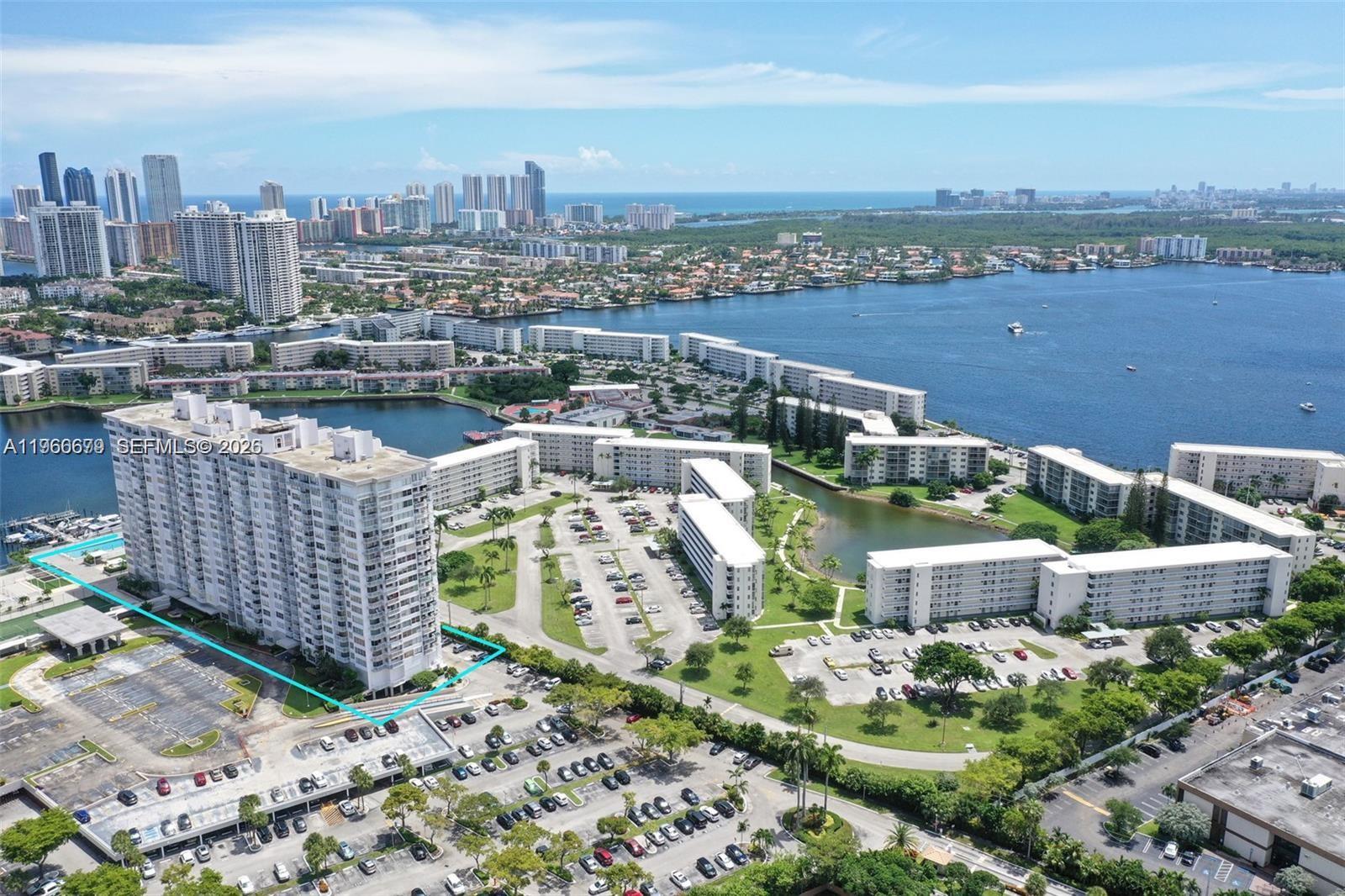 Del Prado Marina