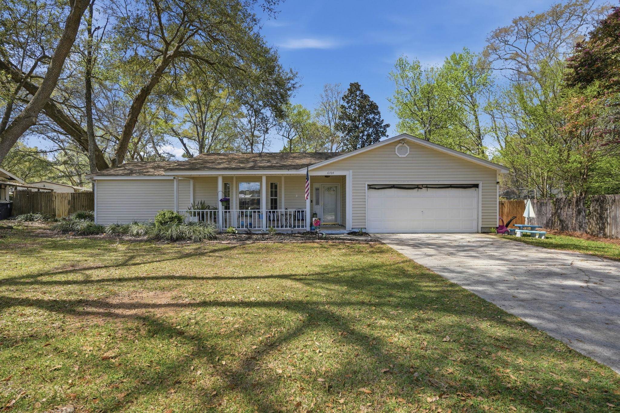 6704  Hill Gail , Tallahassee, FL, 