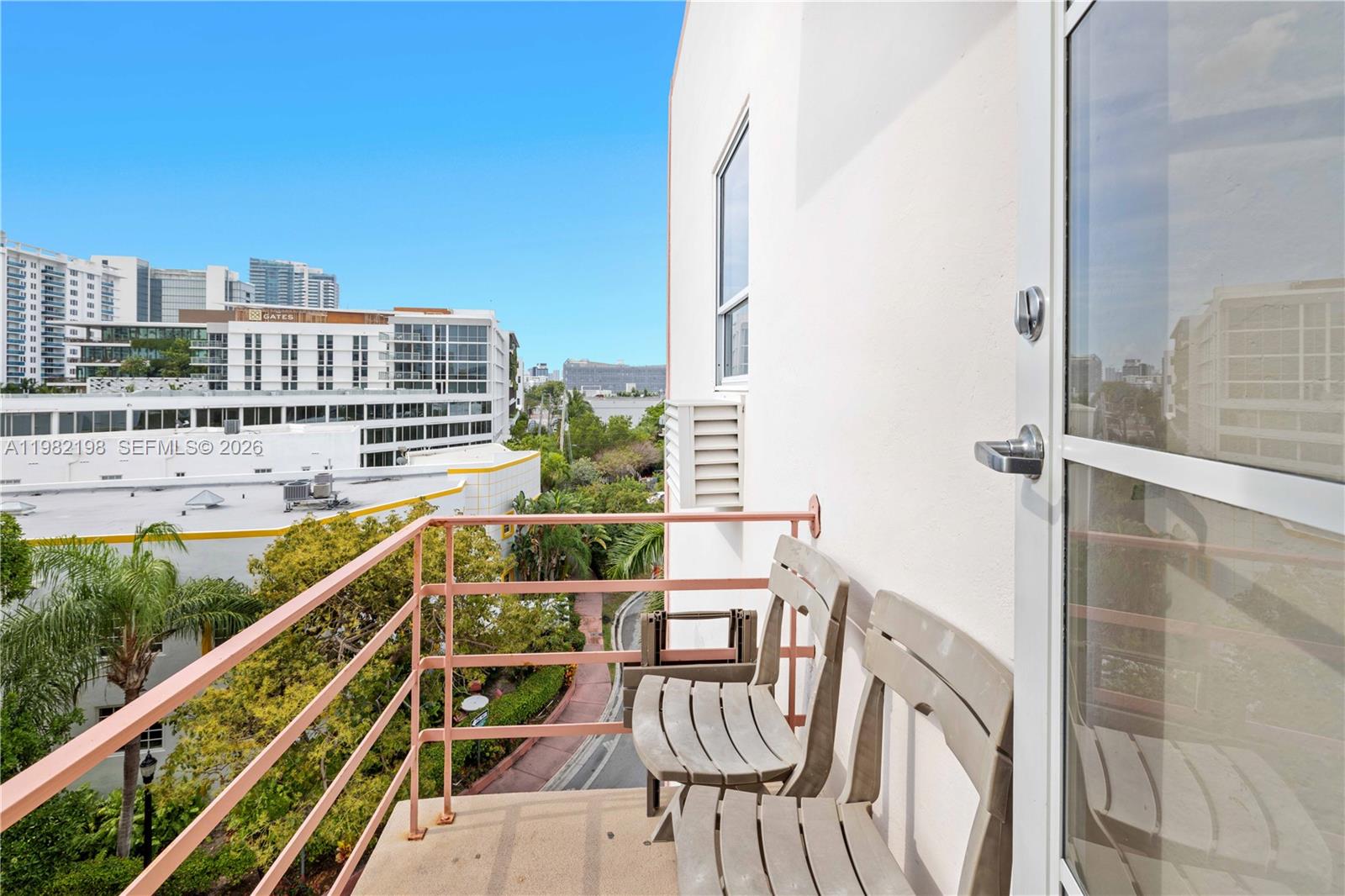Homes for sale in Miami, FL | 255 W 24Th St, Miami, FL 33140