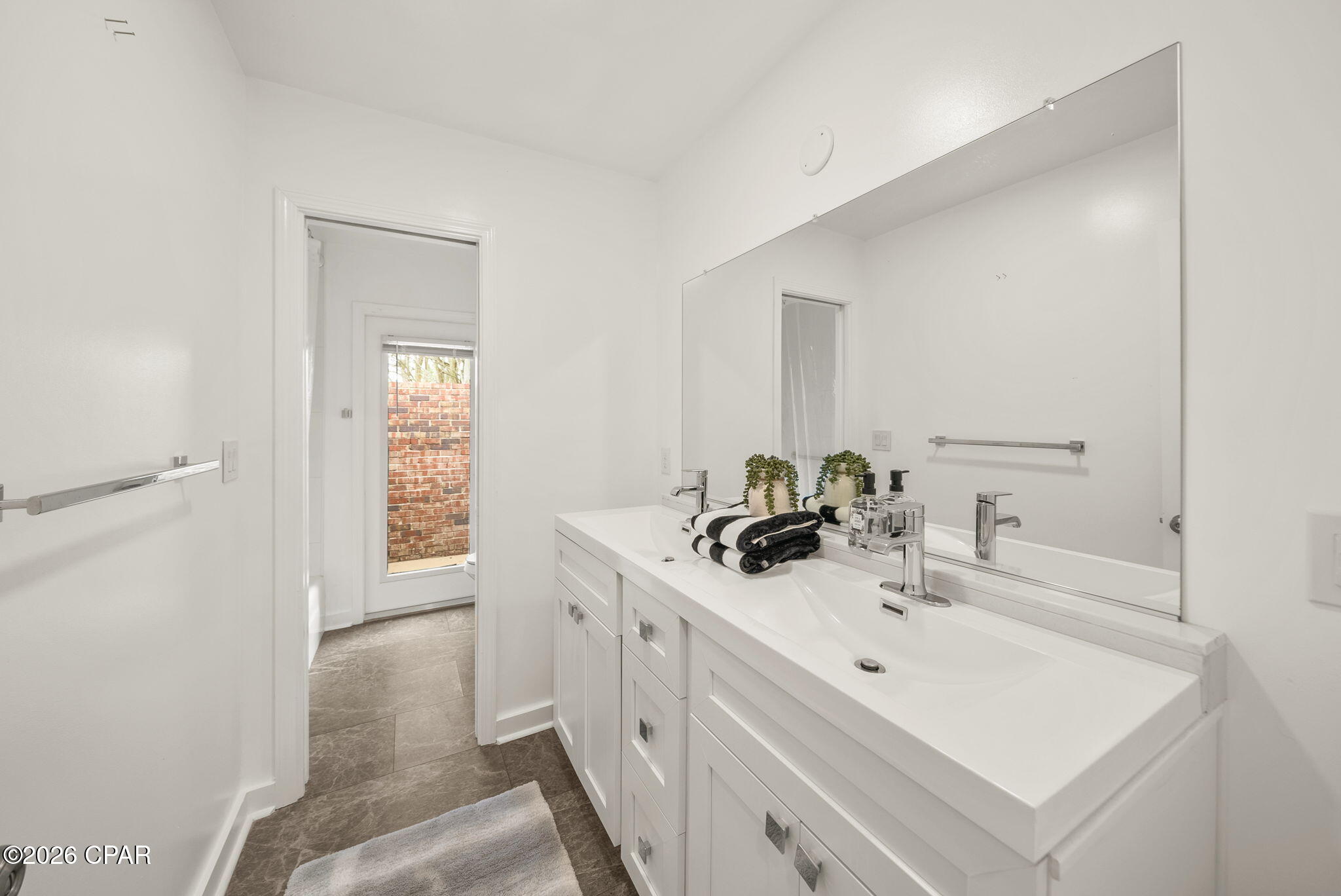 Image 30 For 1006 Goose Bayou Road