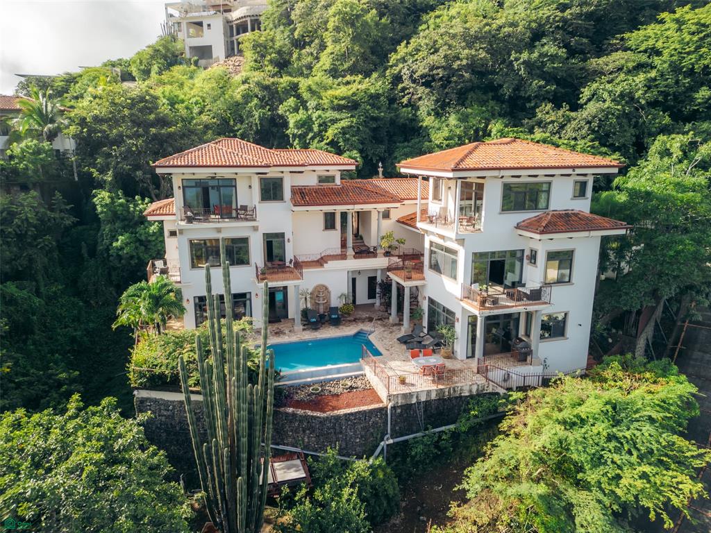 5 bed Single Family Homes For Sale in Carrillo, Guanacaste - 1