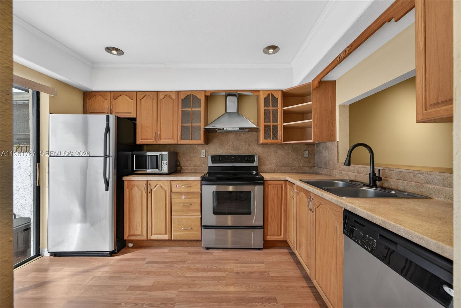 Property photo # 6
