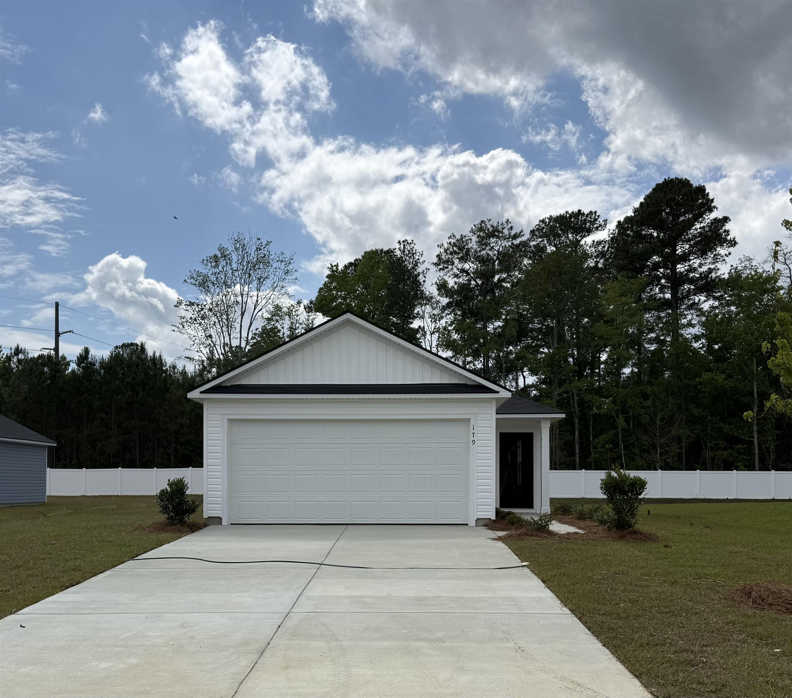 179 Birchwood Dr. Longs, SC 29568