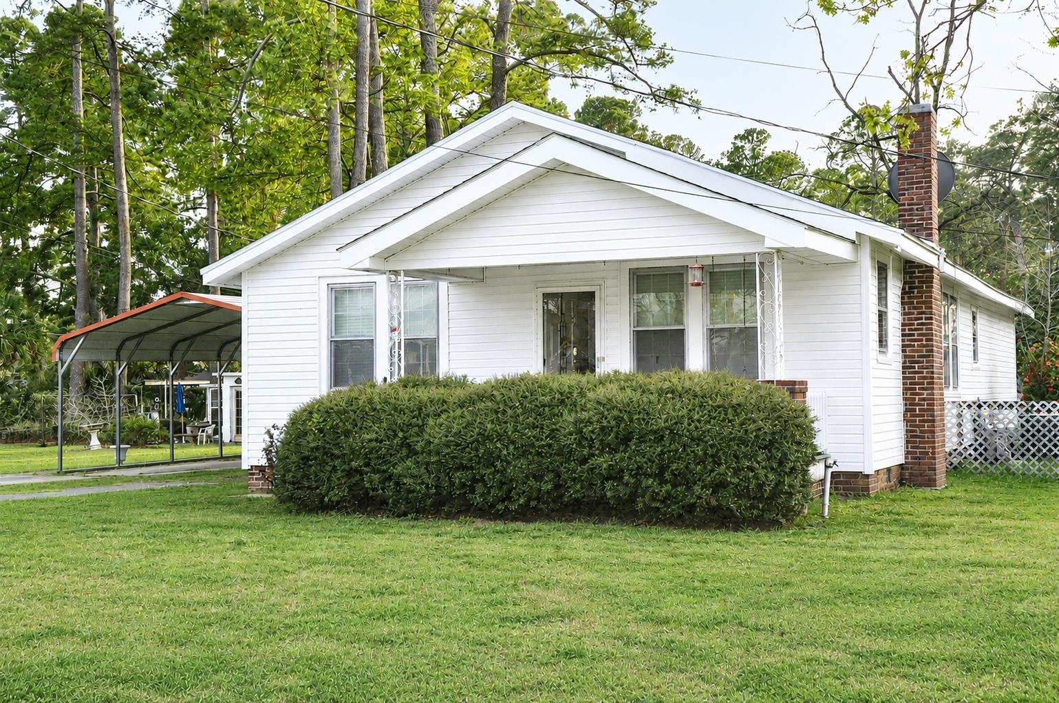 910 Sandy Bluff Rd. Mullins, SC 29574
