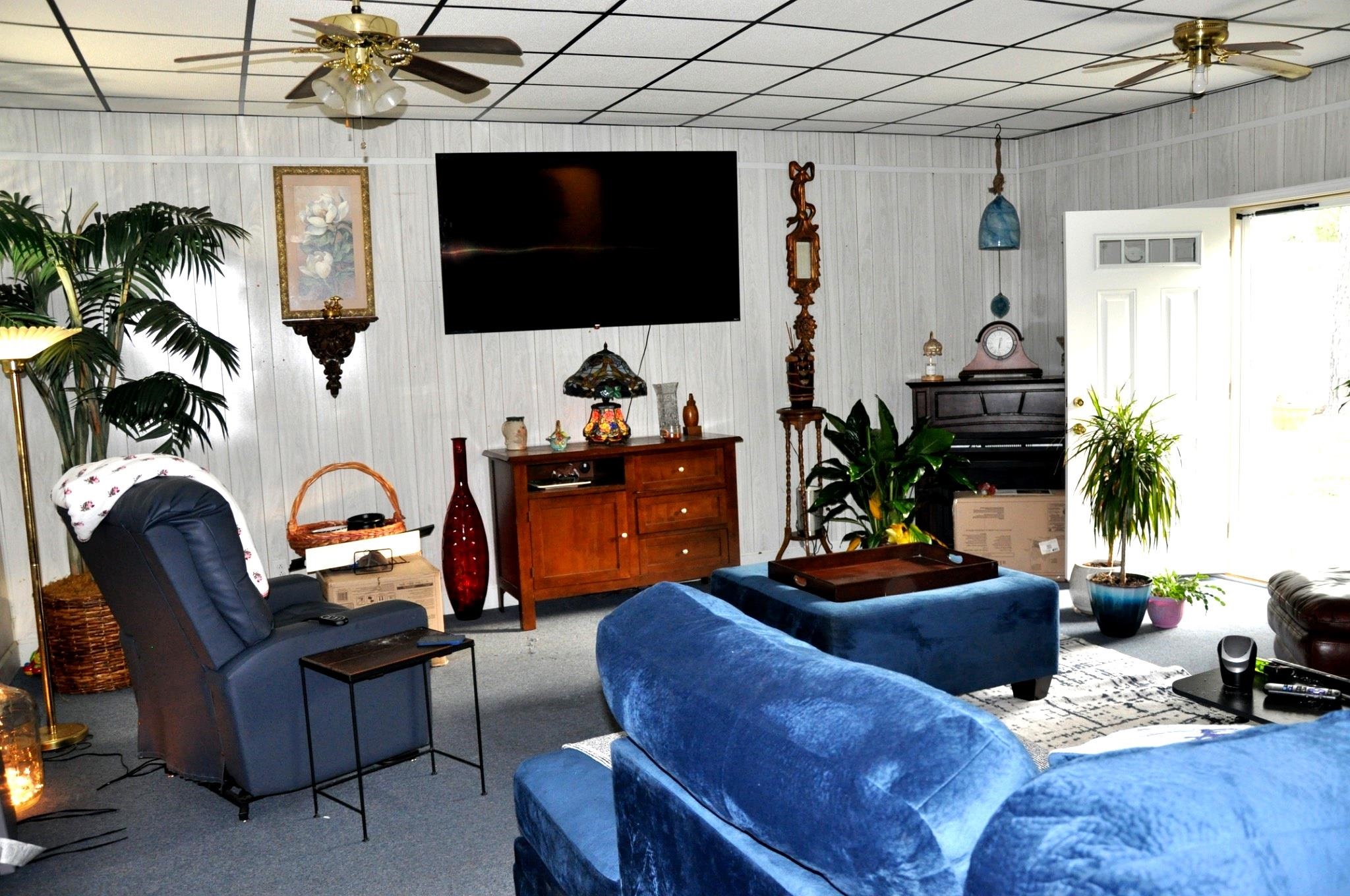 910 Sandy Bluff Rd. Mullins, SC 29574