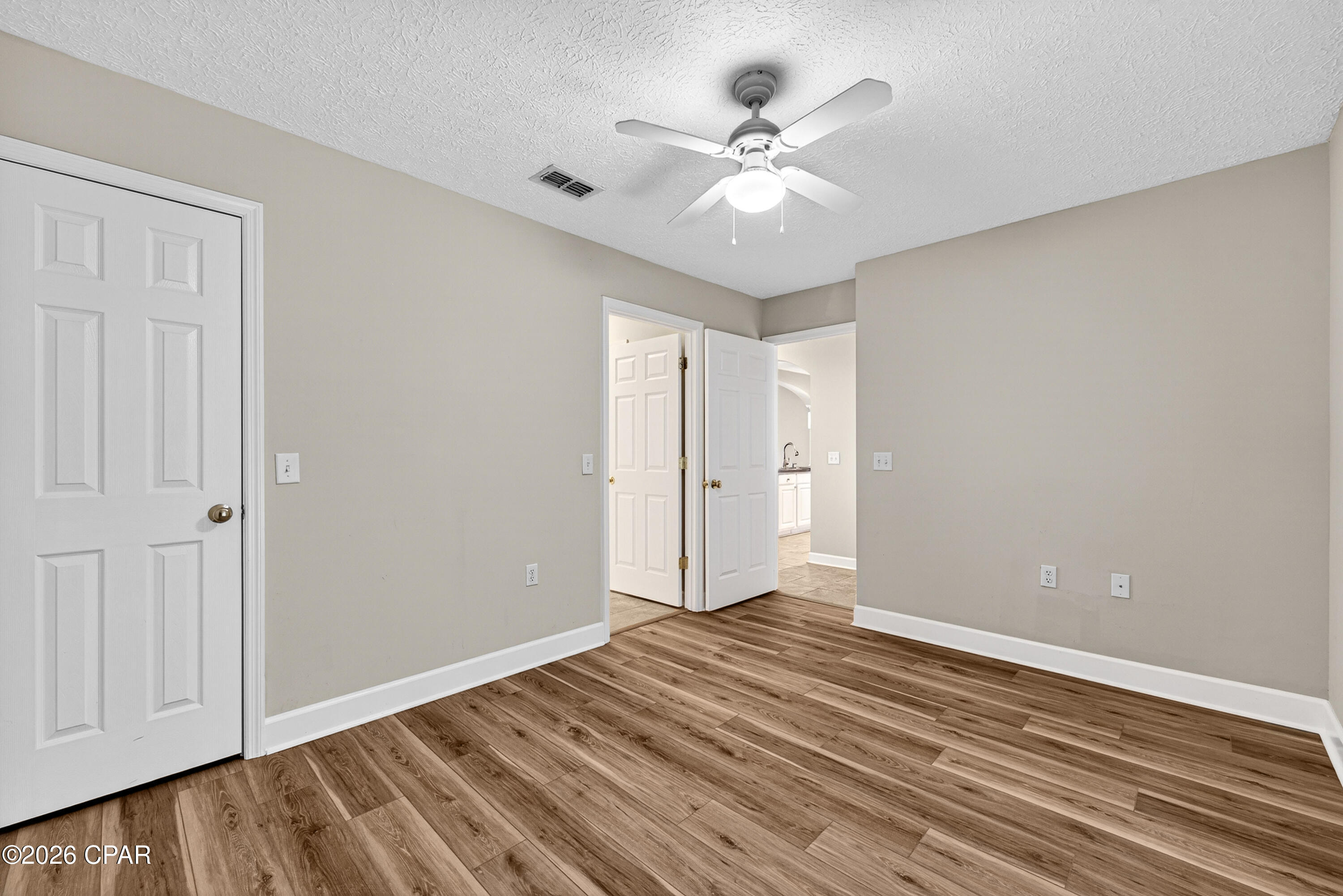 Image 25 For 114 Lakeridge Drive