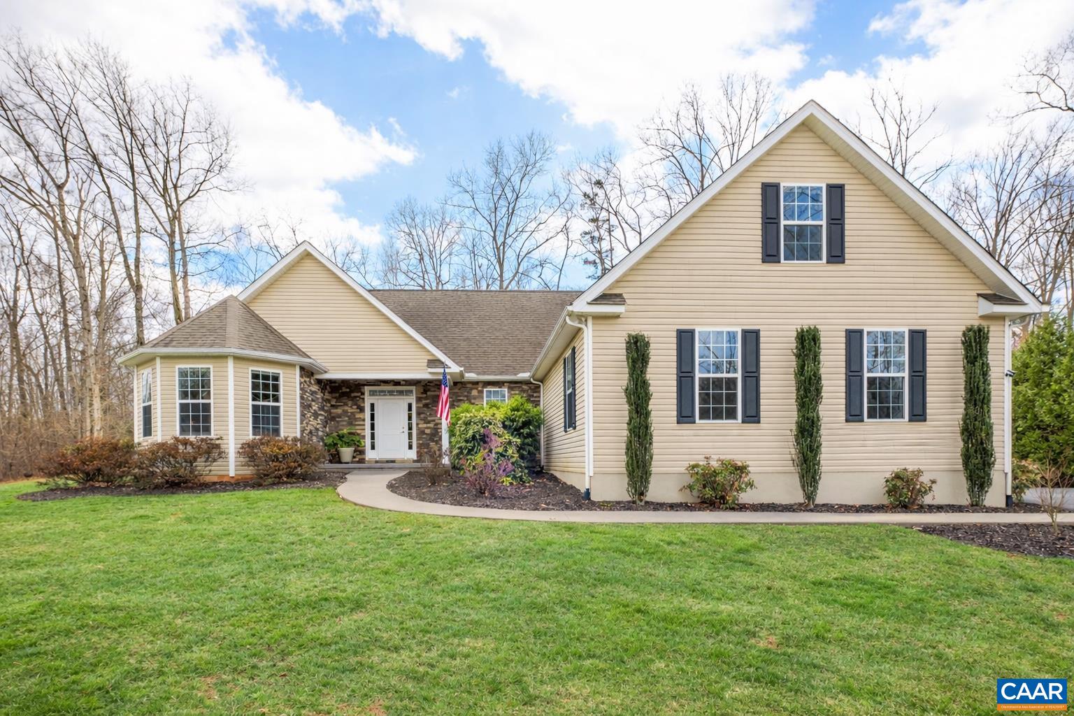 612 LONDON CT exterior