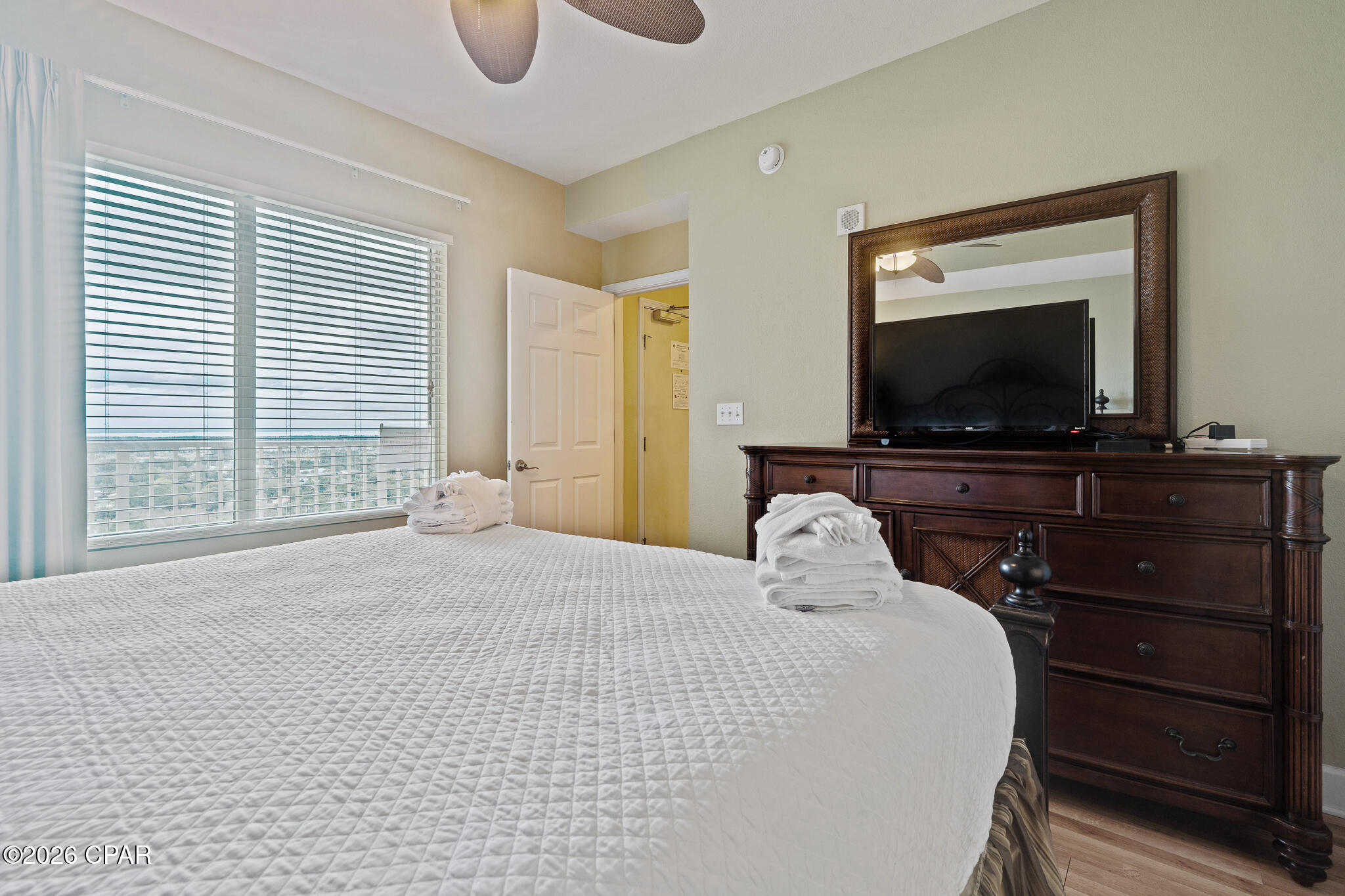 Image 15 For 16819 Front Beach Road 2204