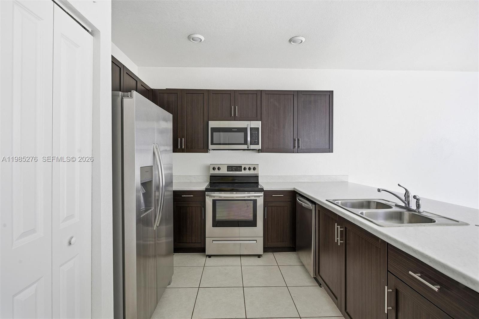 Property photo # 9