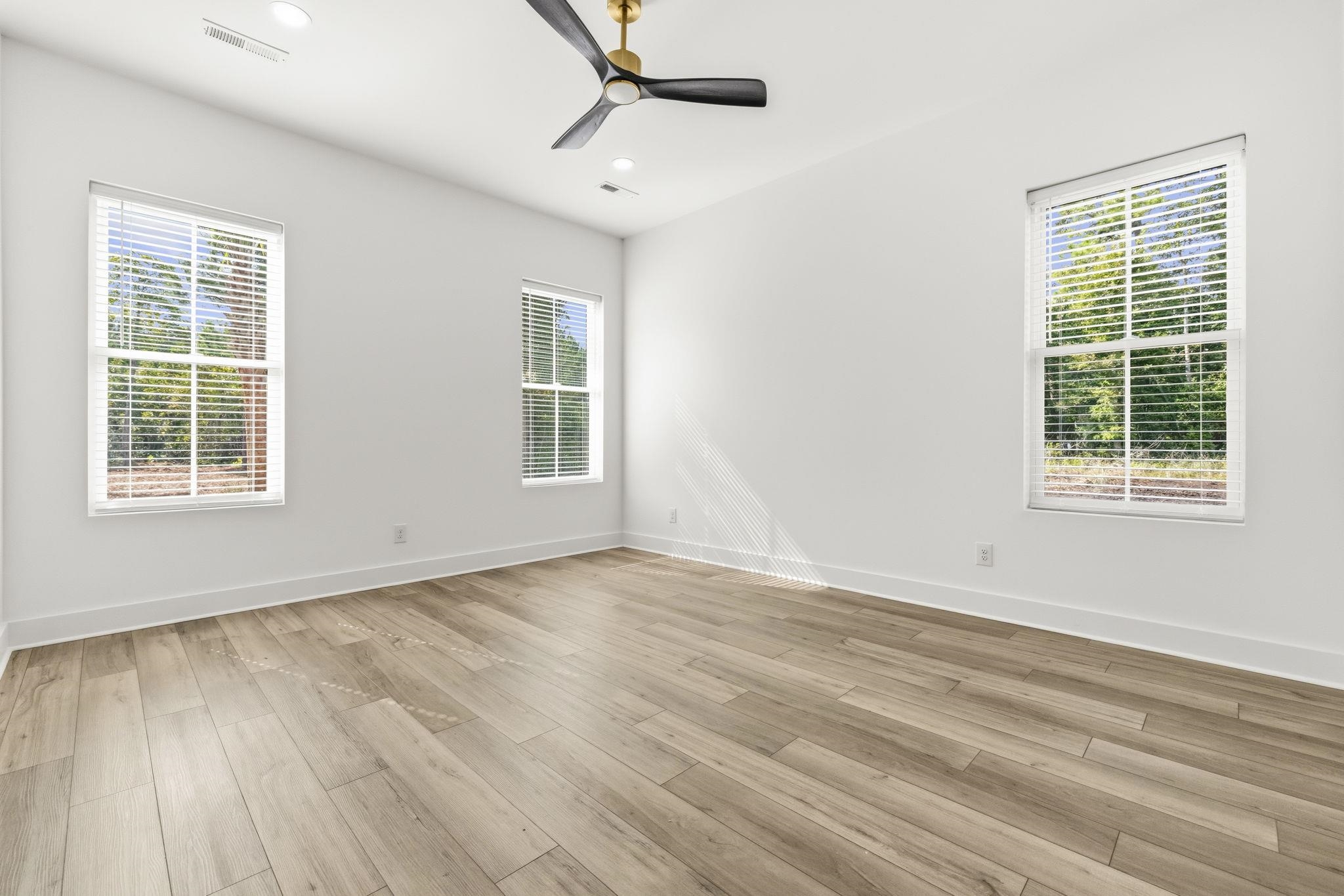 2607056 | Photo 21