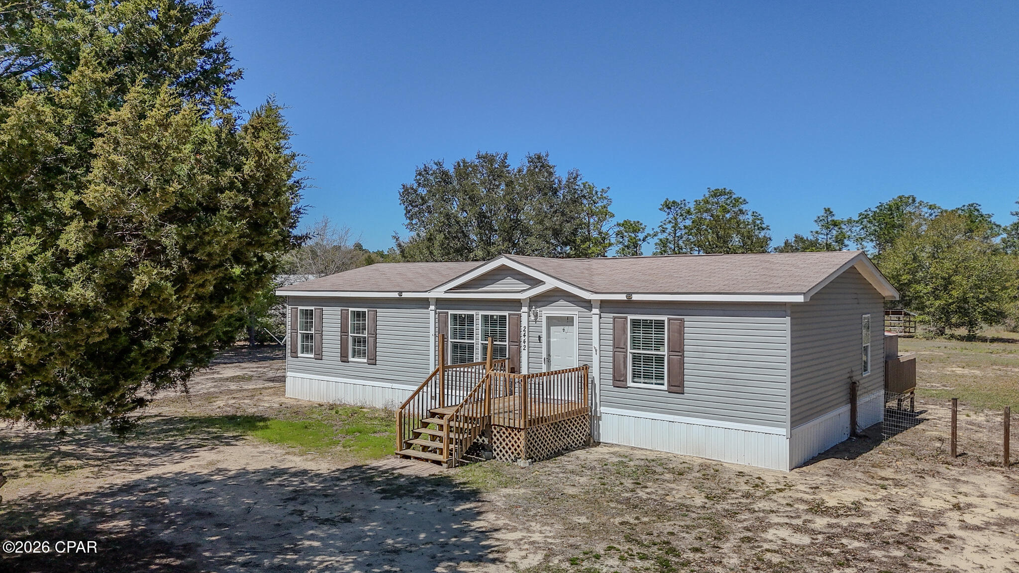 3rd image of 2442 Pinewood Dr, Chipley, FL 32428 | MLS# 786985