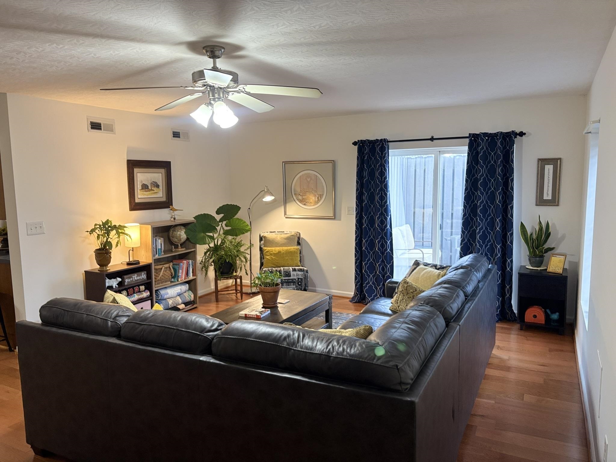 17 Rosewood Ct 101