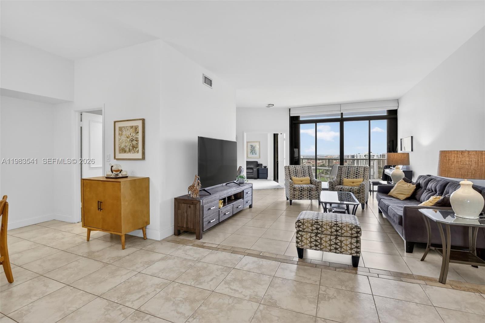 Hamptons West Condo