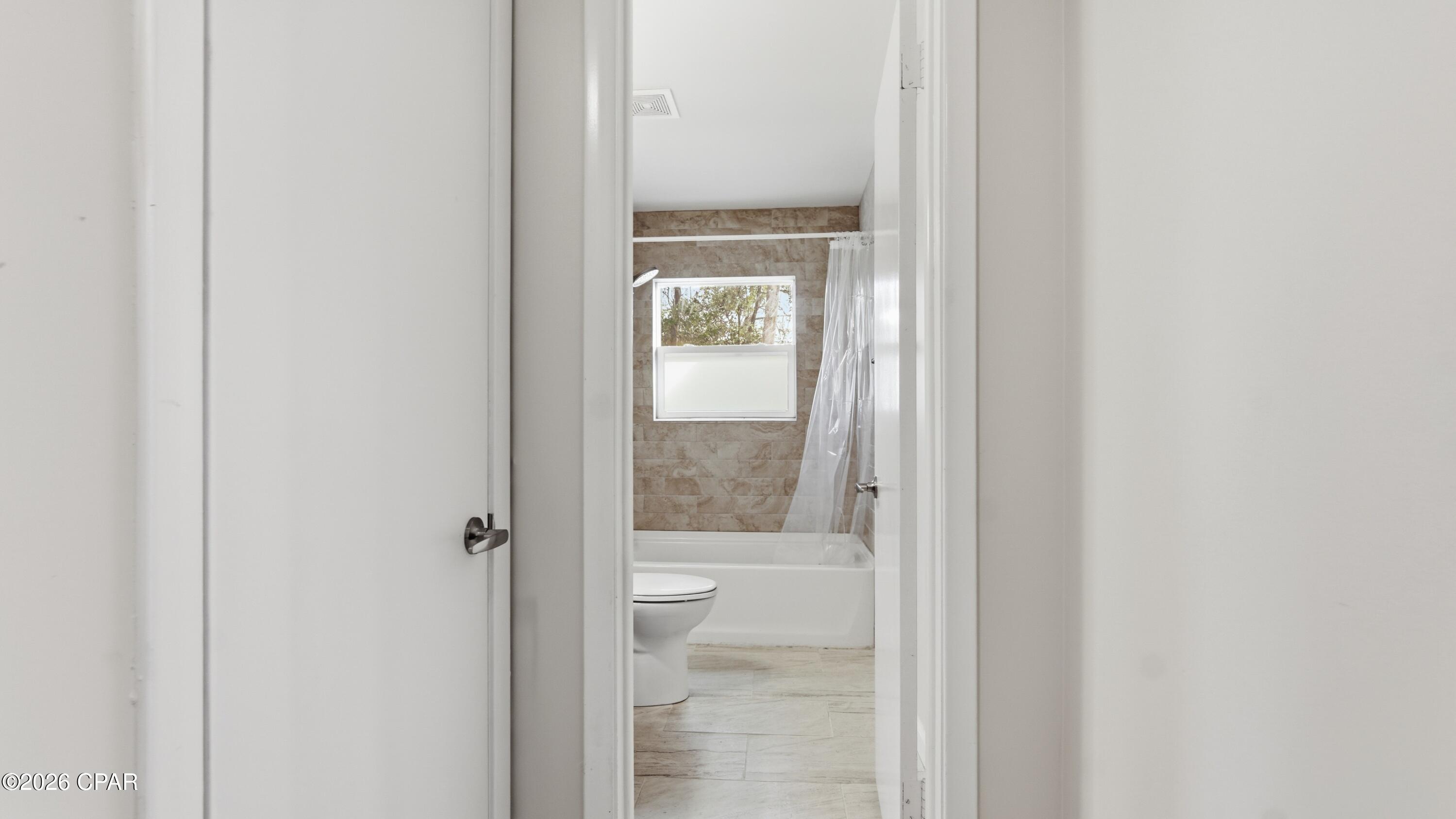 Image 21 For 1112 Earl Avenue