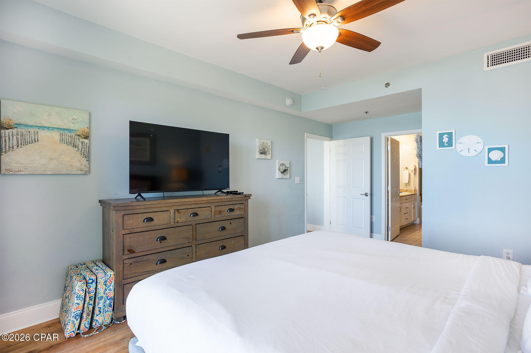 Image 9 For 9860 Thomas Drive 827