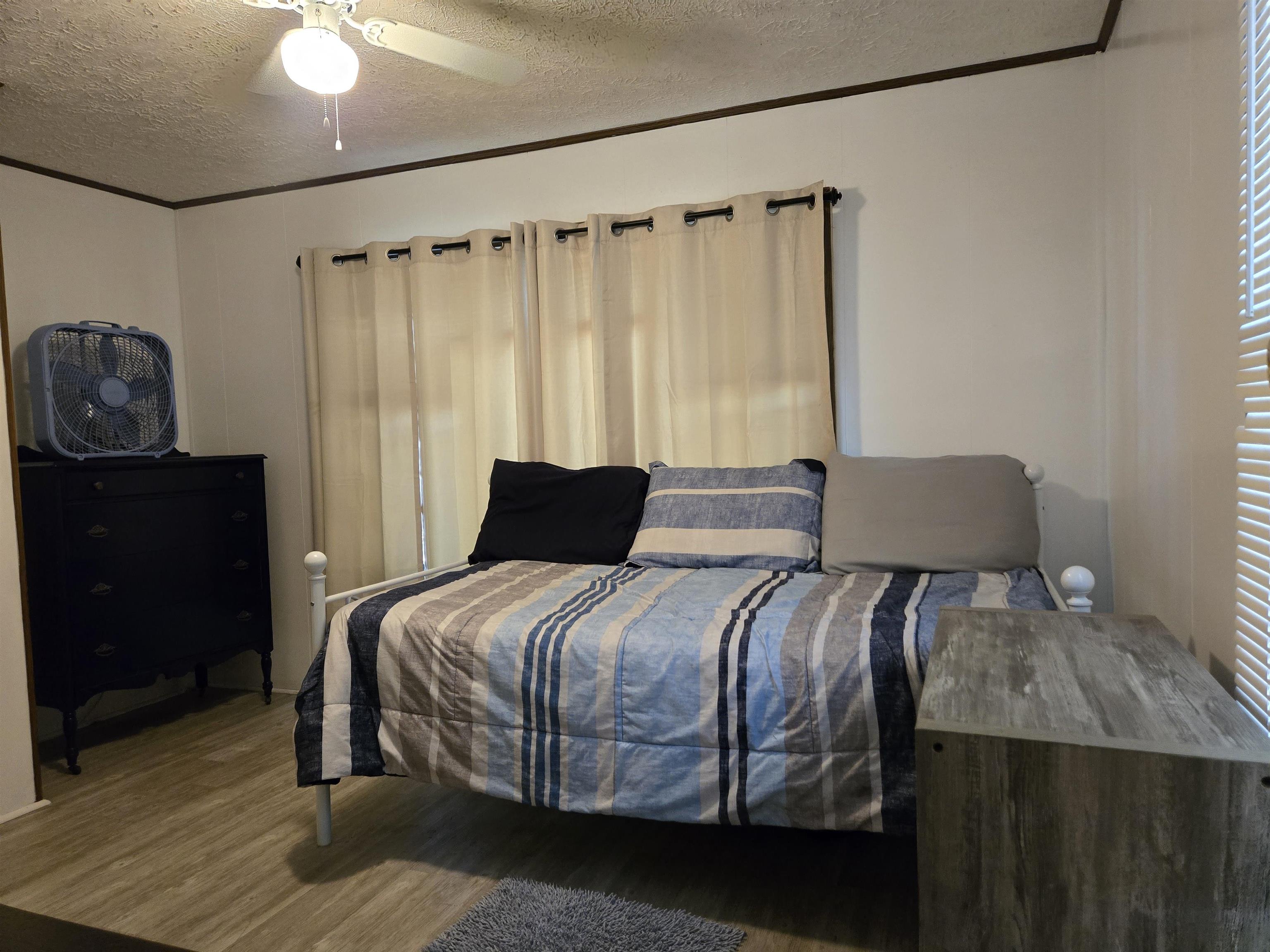 582 Mimosa Dr. 