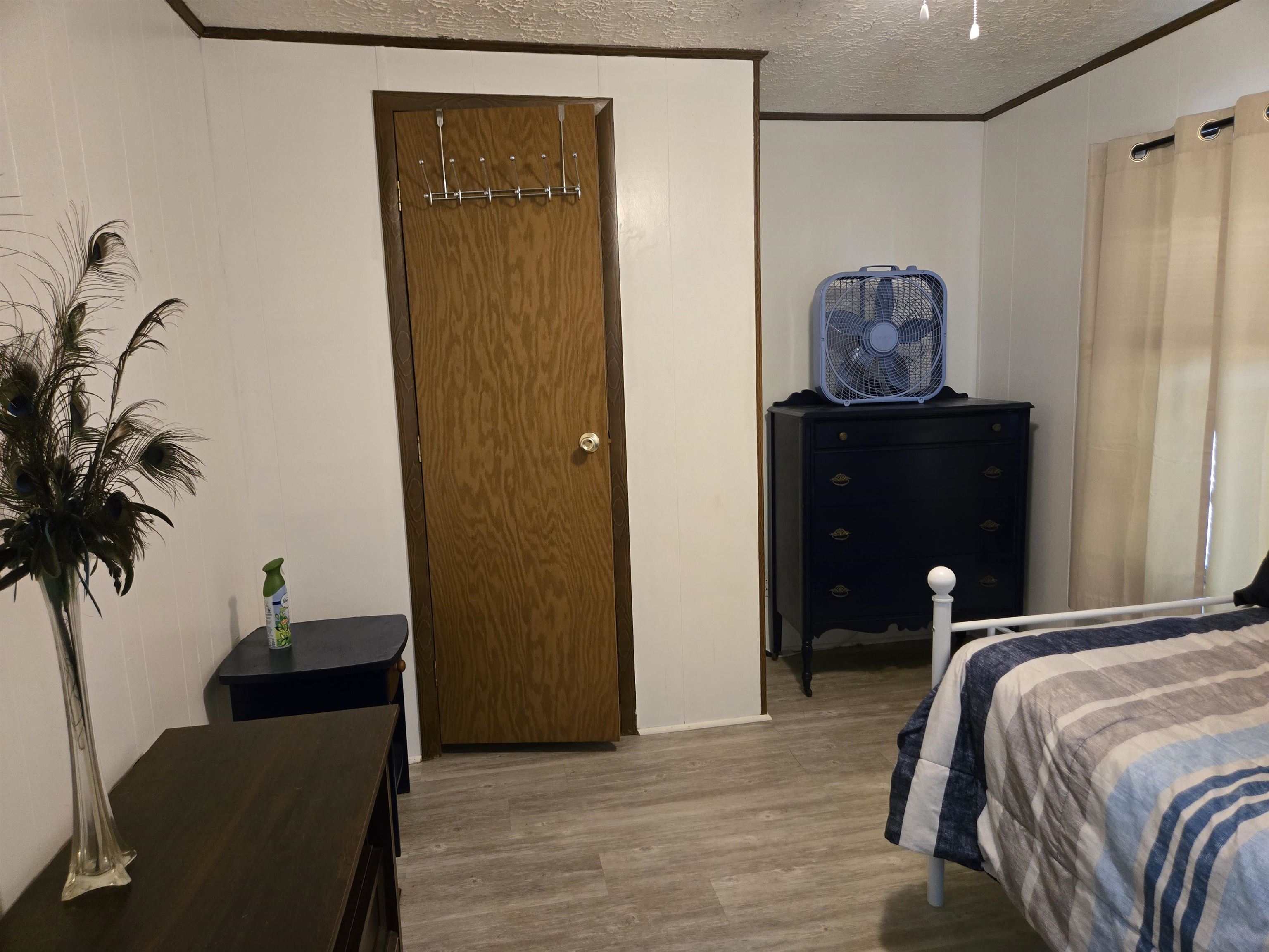 582 Mimosa Dr. 