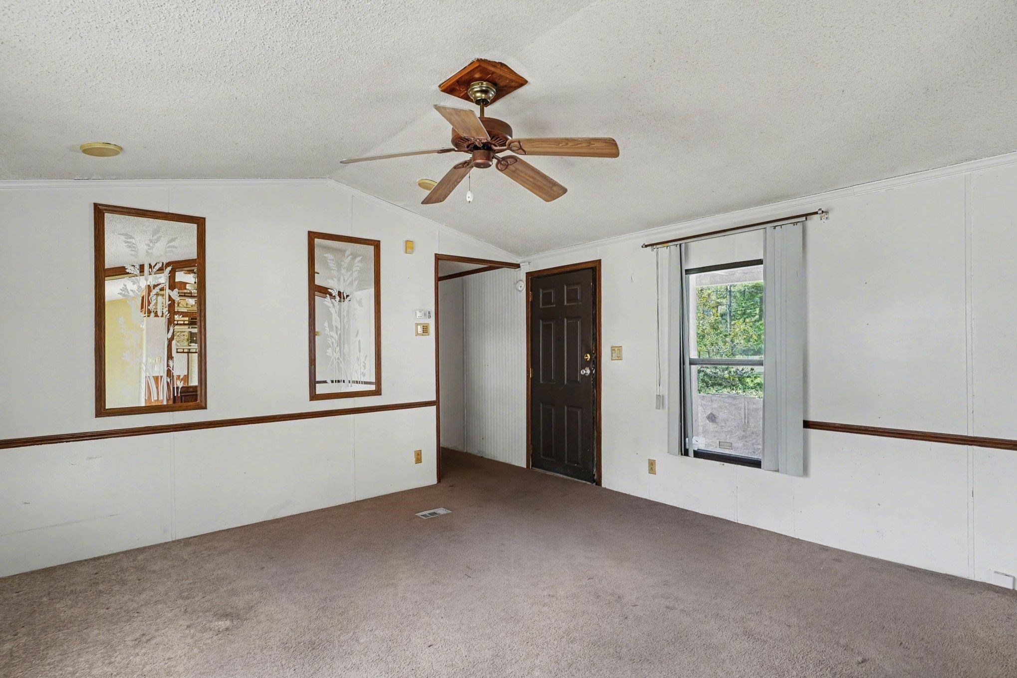 2607313 | Photo 3