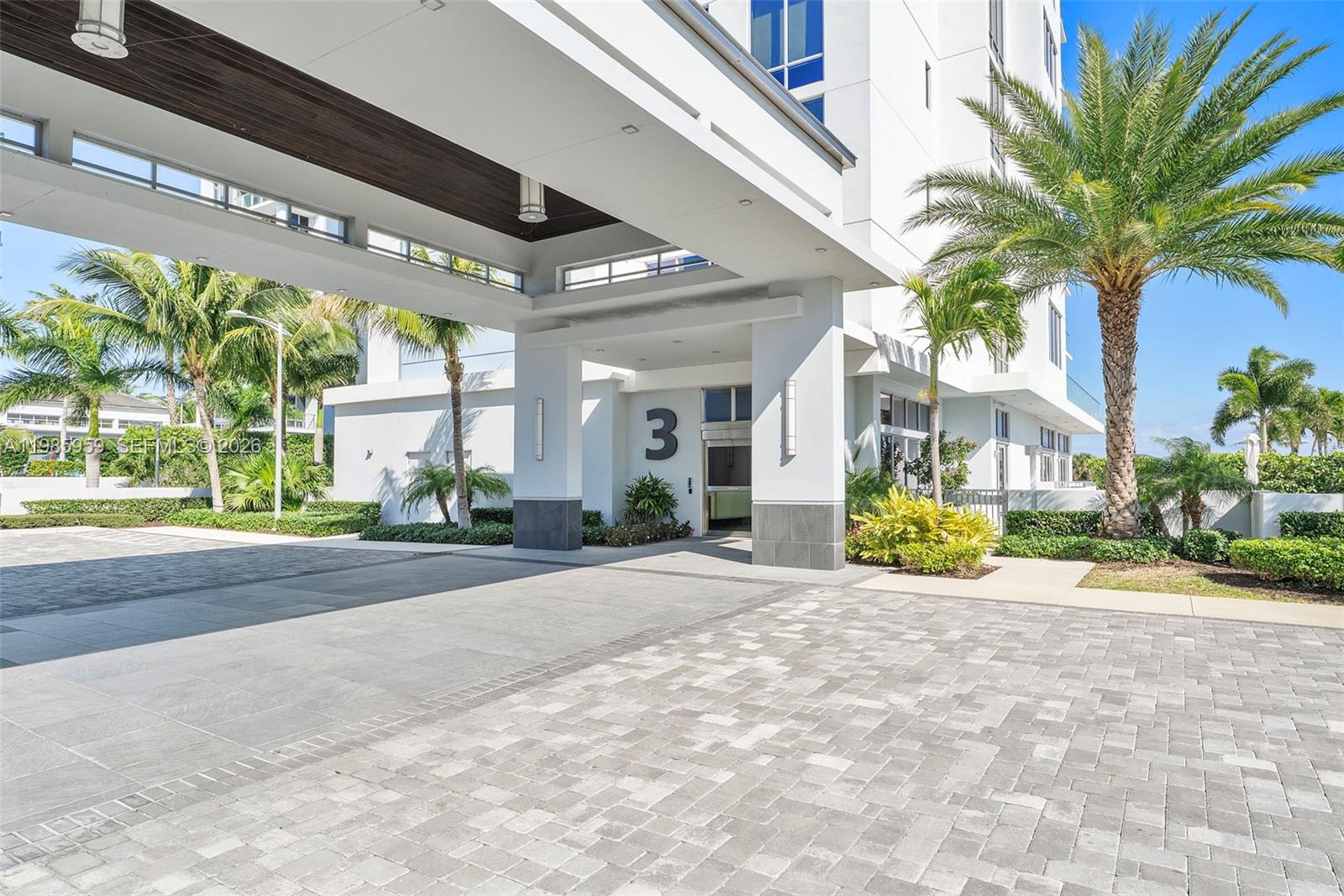 Homes for sale in North Palm Beach, FL | 3 Water Club Way, North Palm Beach, FL 33408 | Houzeo