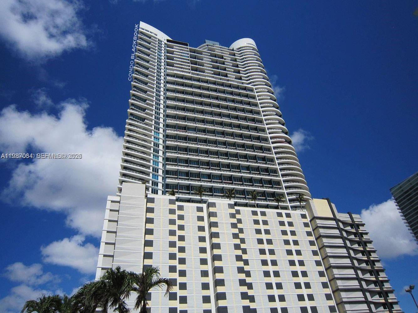 Infinity At Brickell Cond