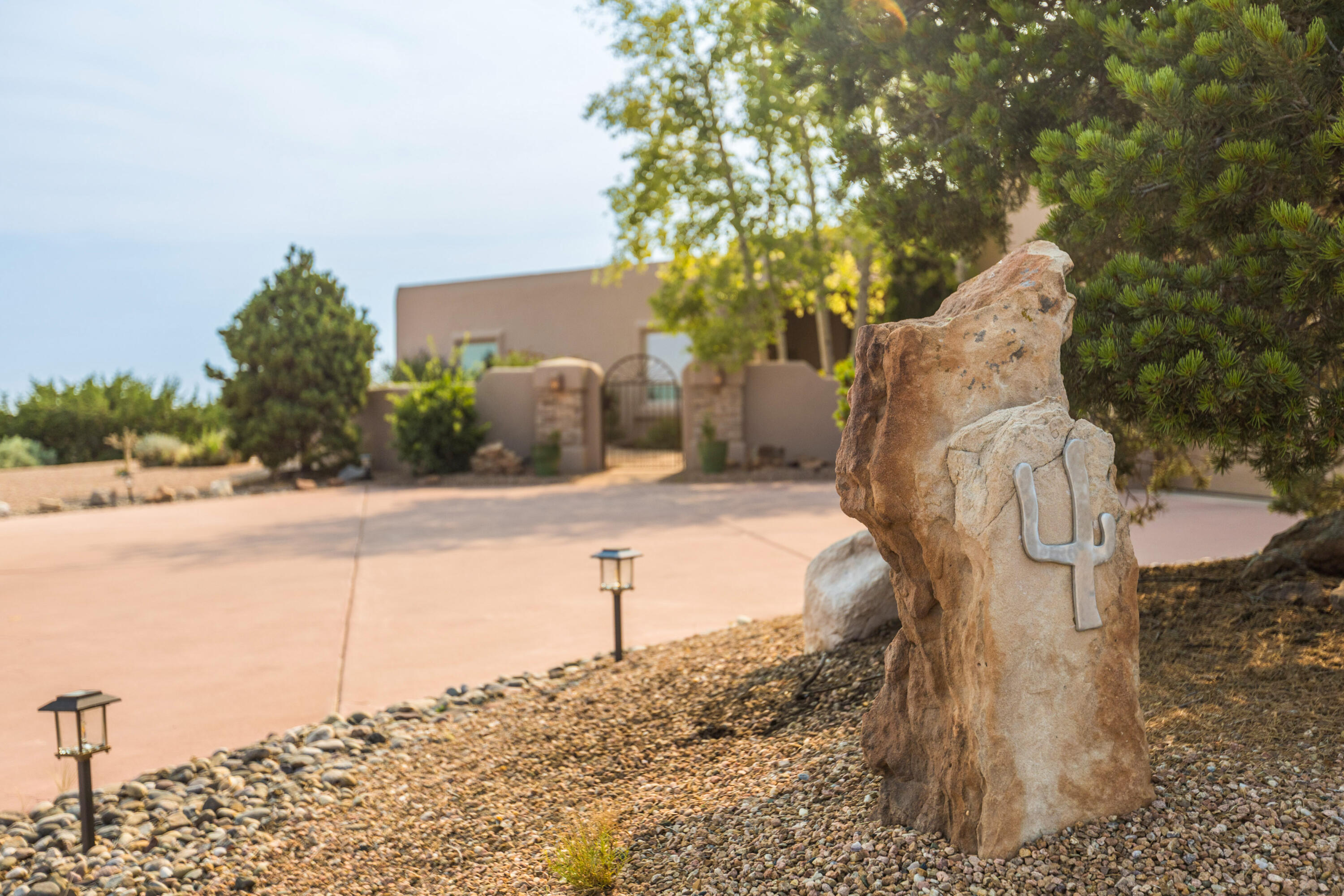 4 Meadows Place Placitas, NM 87043