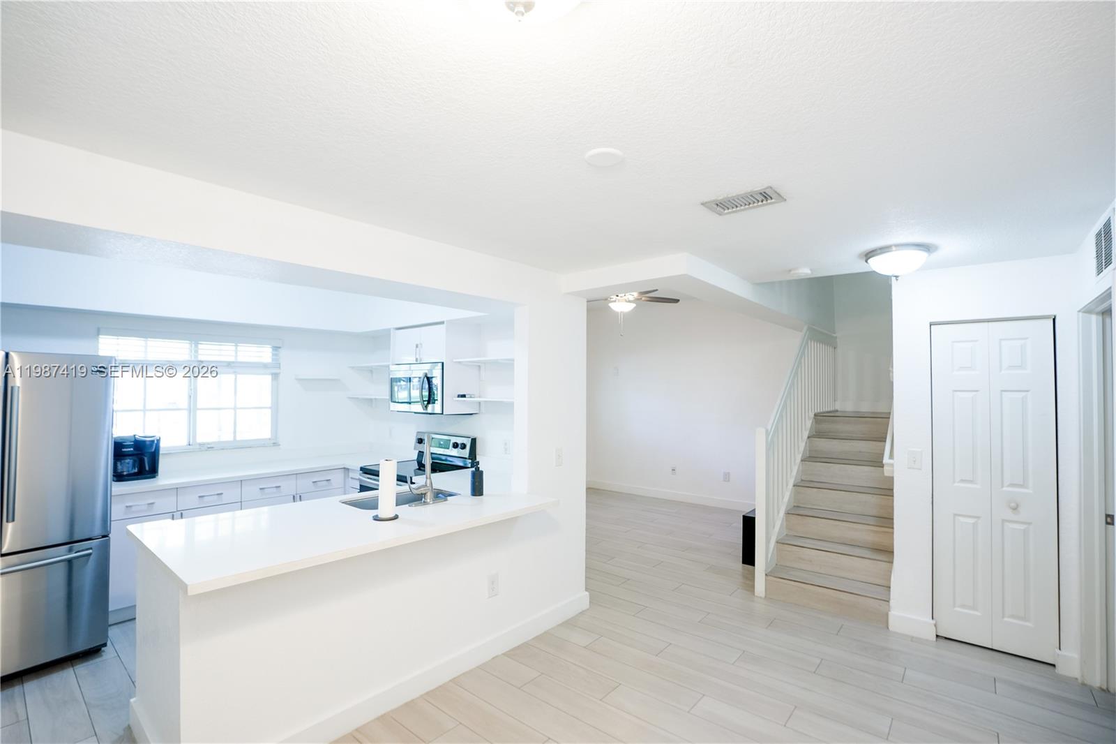 Property photo # 6