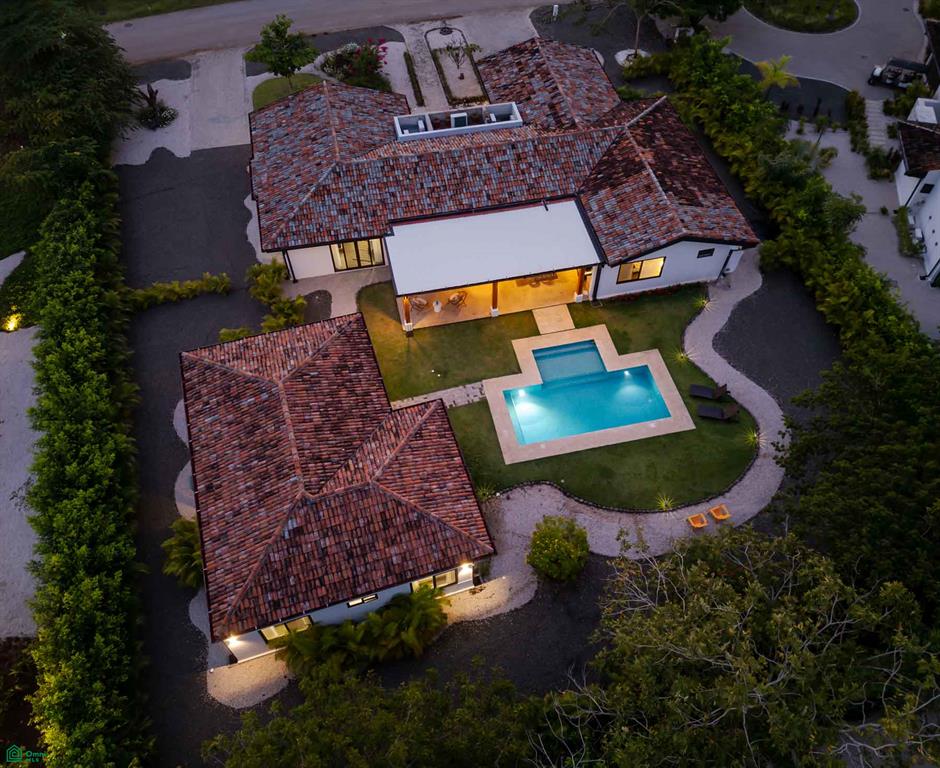 6 bed Single Family Homes For Sale in Santa Cruz, Guanacaste - 1