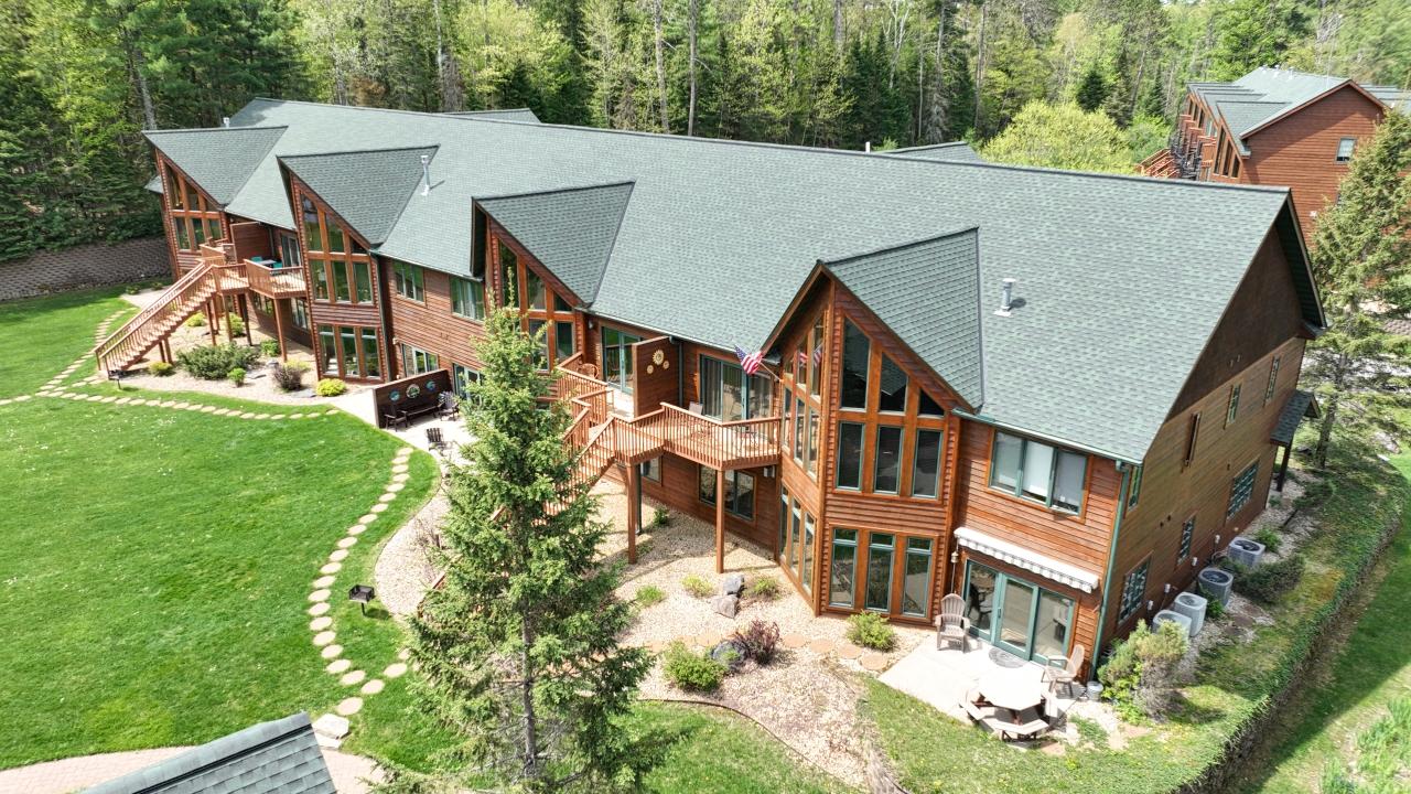 Duck Lake house picture