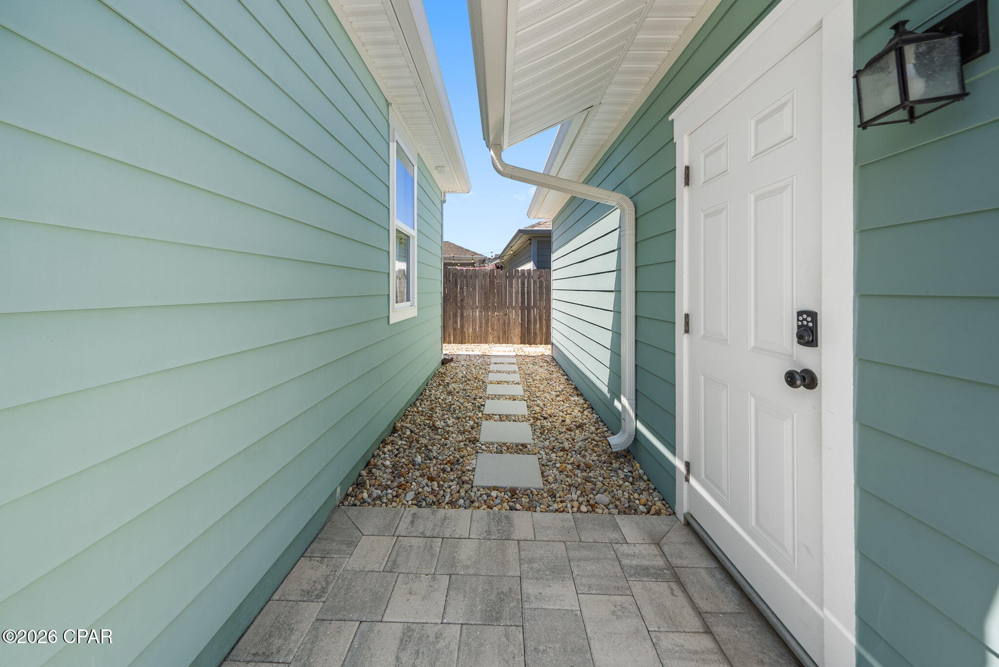 Image 36 For 1809 Rushes Avenue